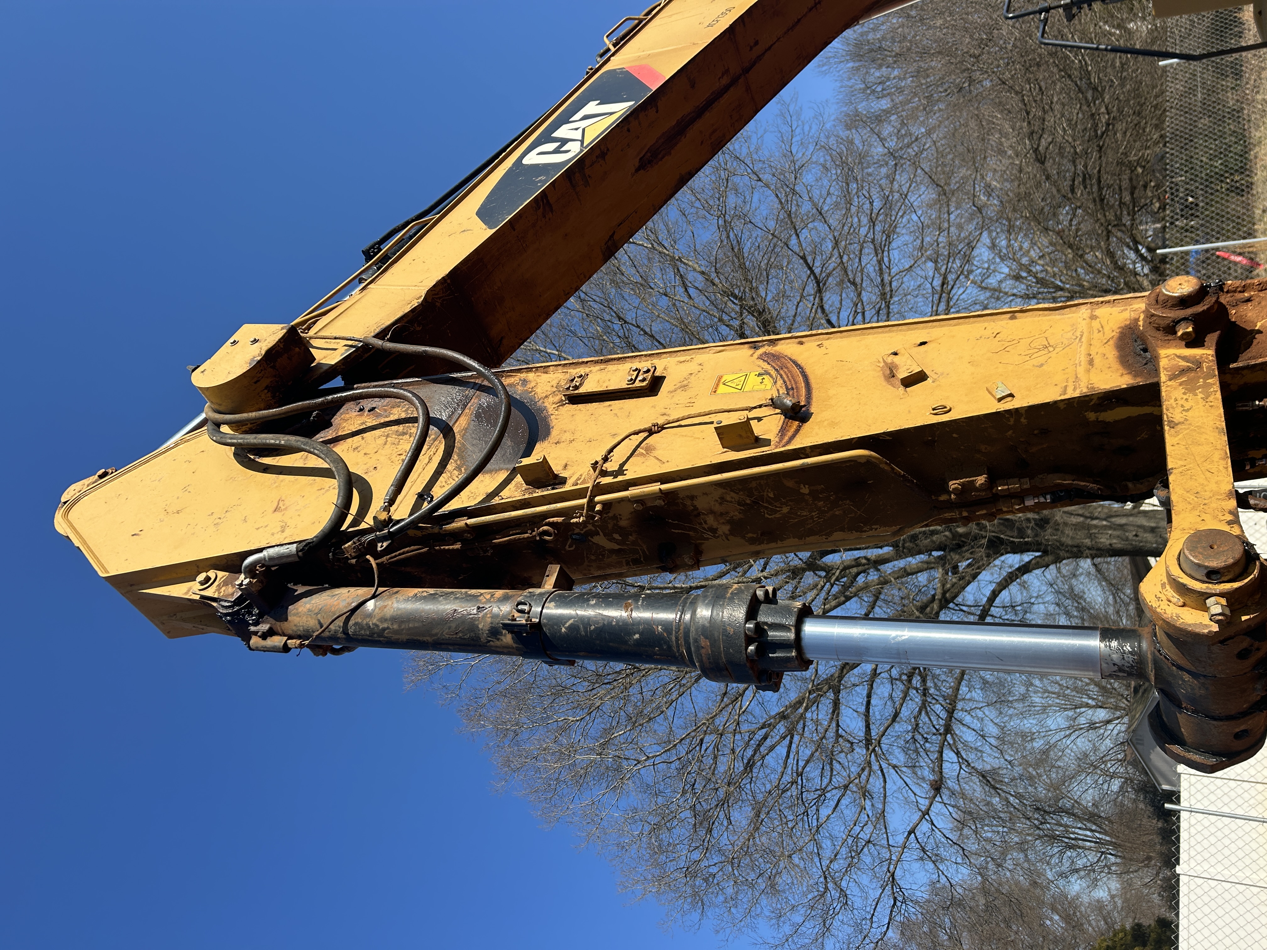 Used 2016 Caterpillar 323FL