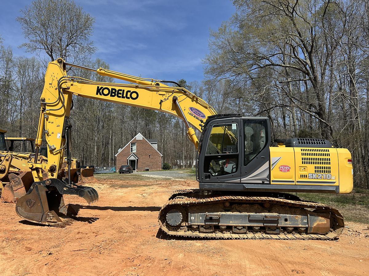 Used 2022 Kobelco SK210LC-11