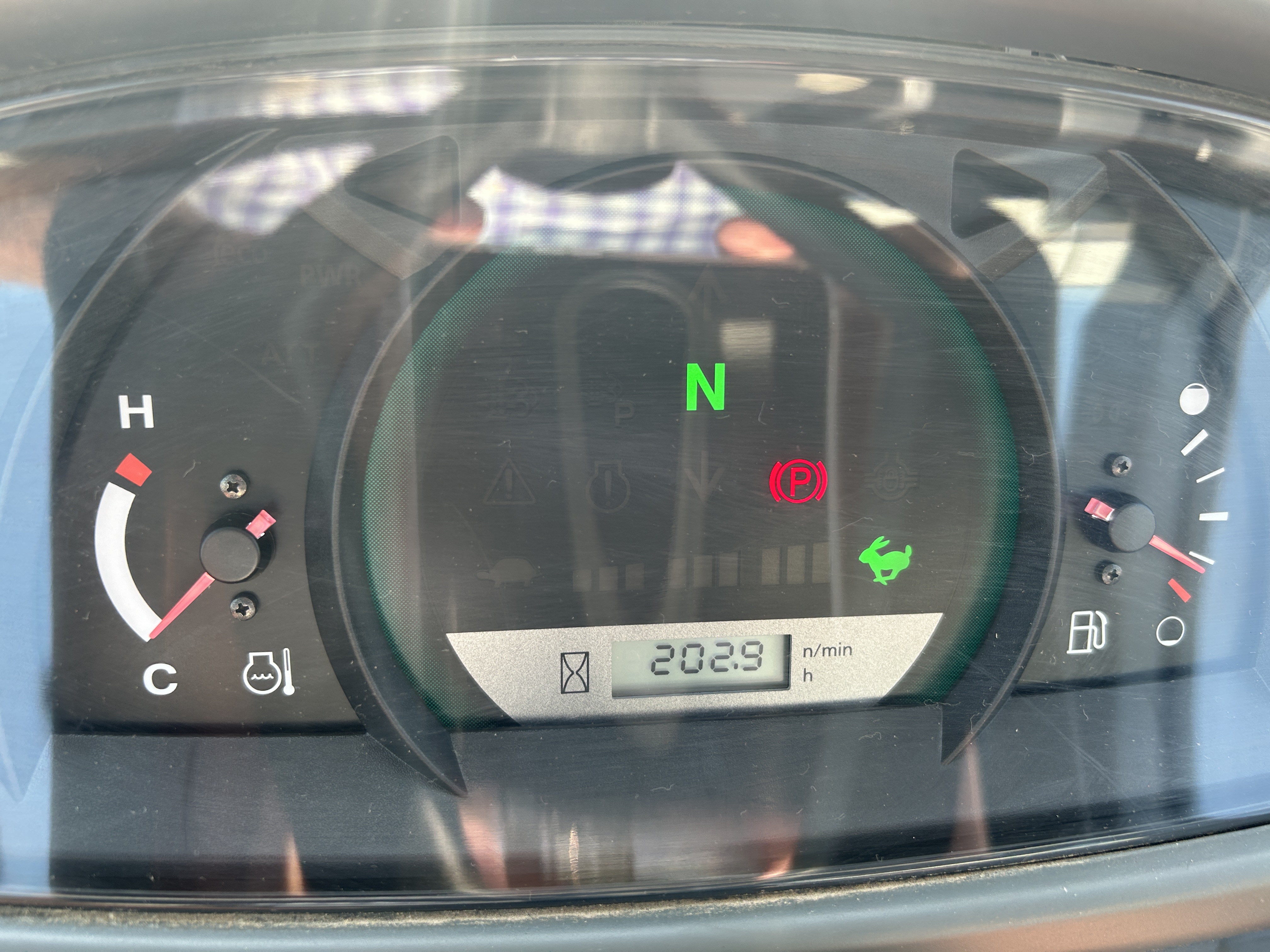 Used 2020 Kubota R630 wheel loader - never used in contruction!