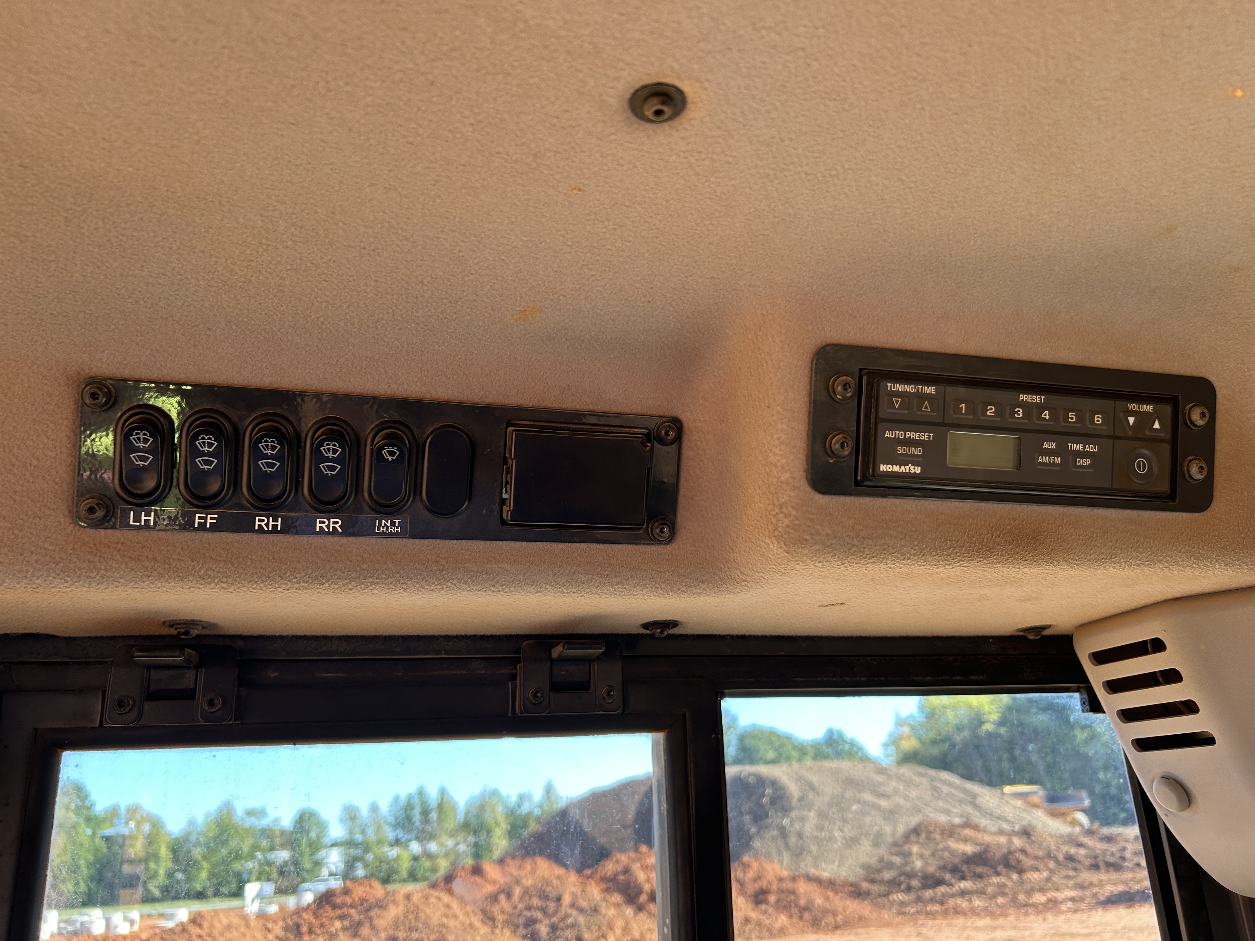 Used 2016 Komatsu D61PXi-23