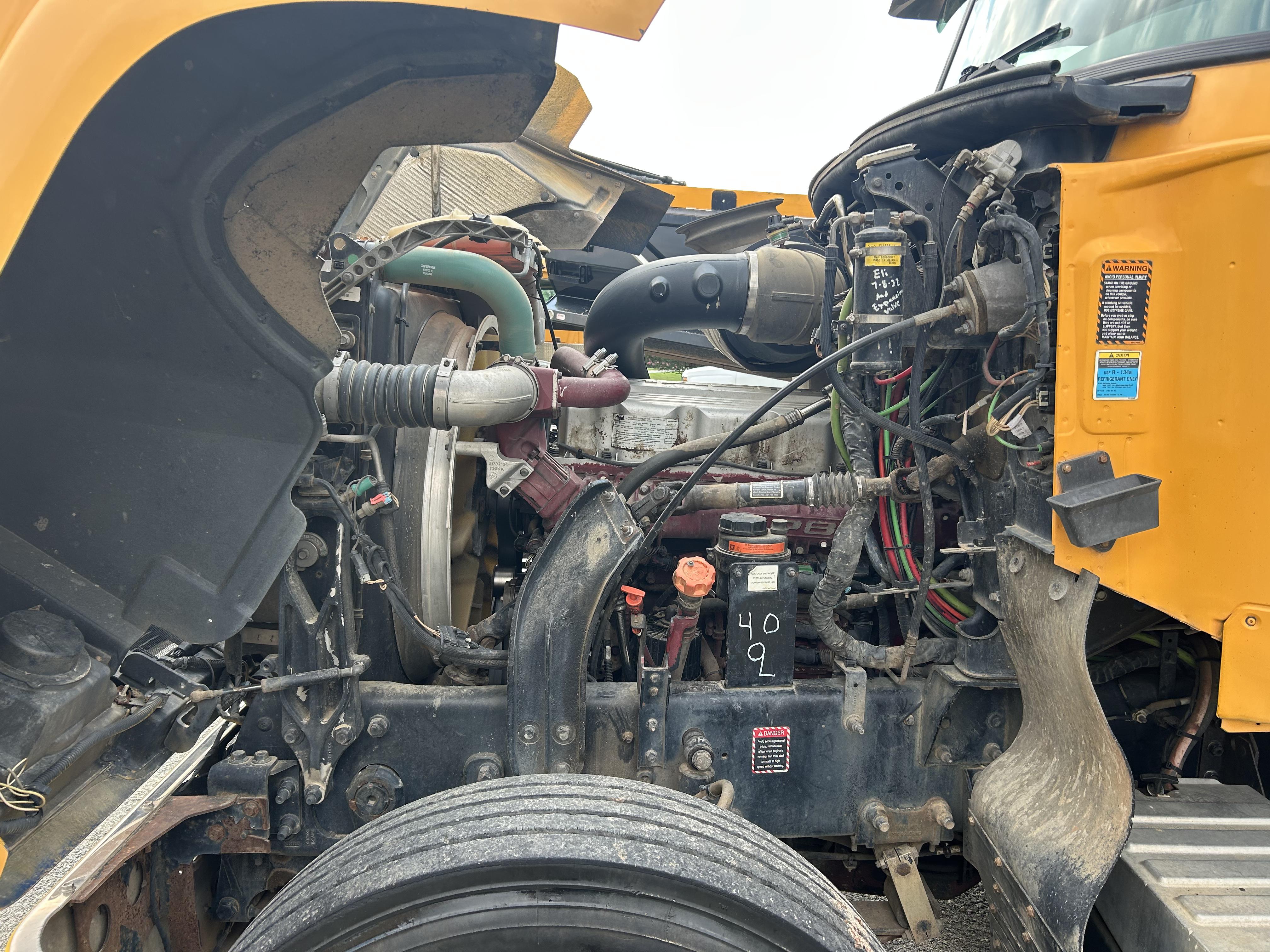 Used 2013 Mack CHU613 Pinnacle Road Tractor