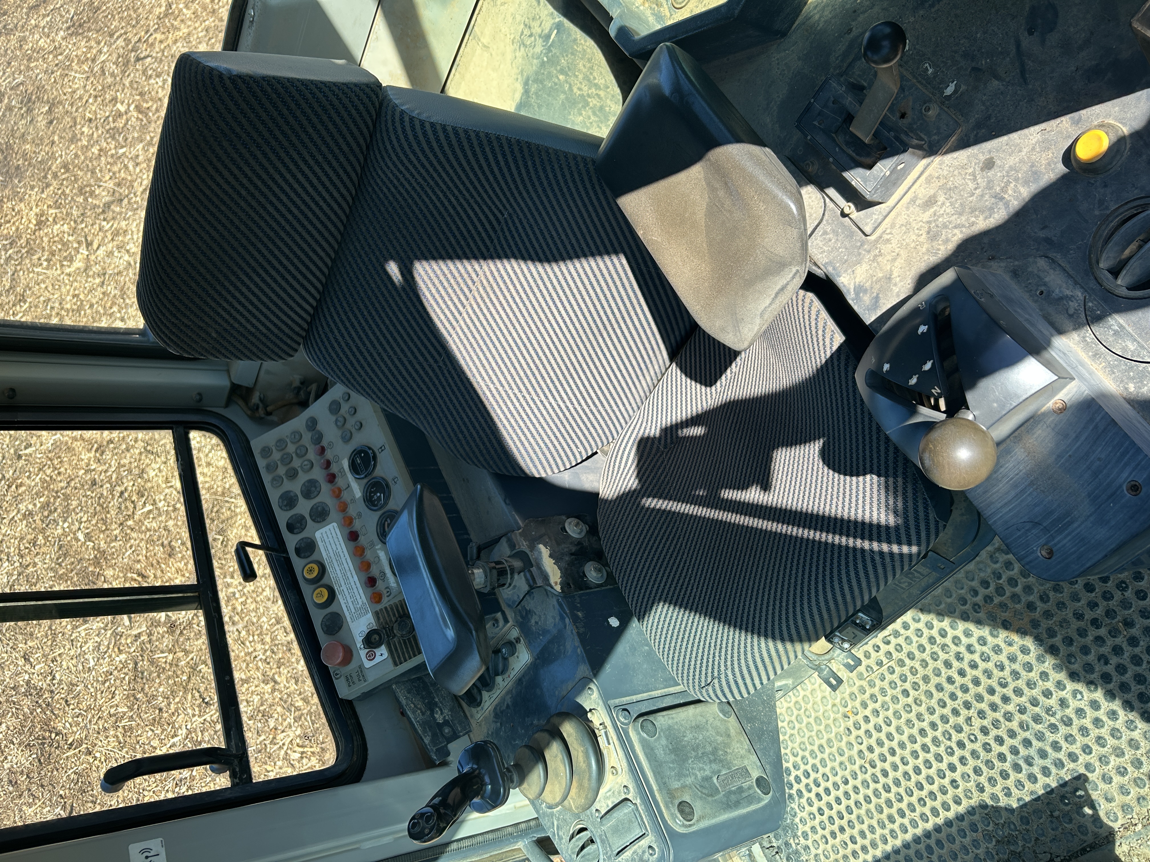 Used 2005 Deere 655C II