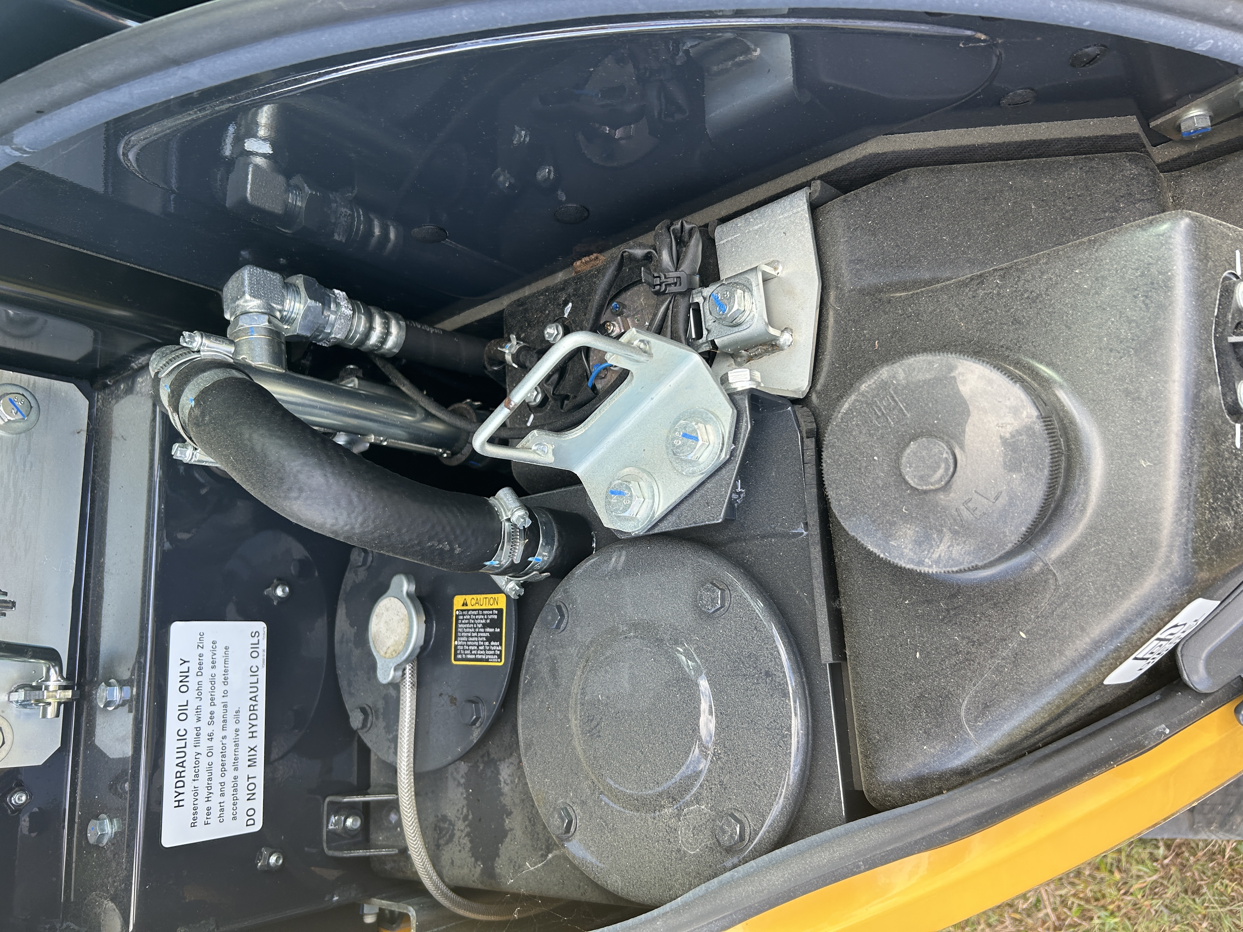 Used 2024 Deere 30P - NEW and loaded