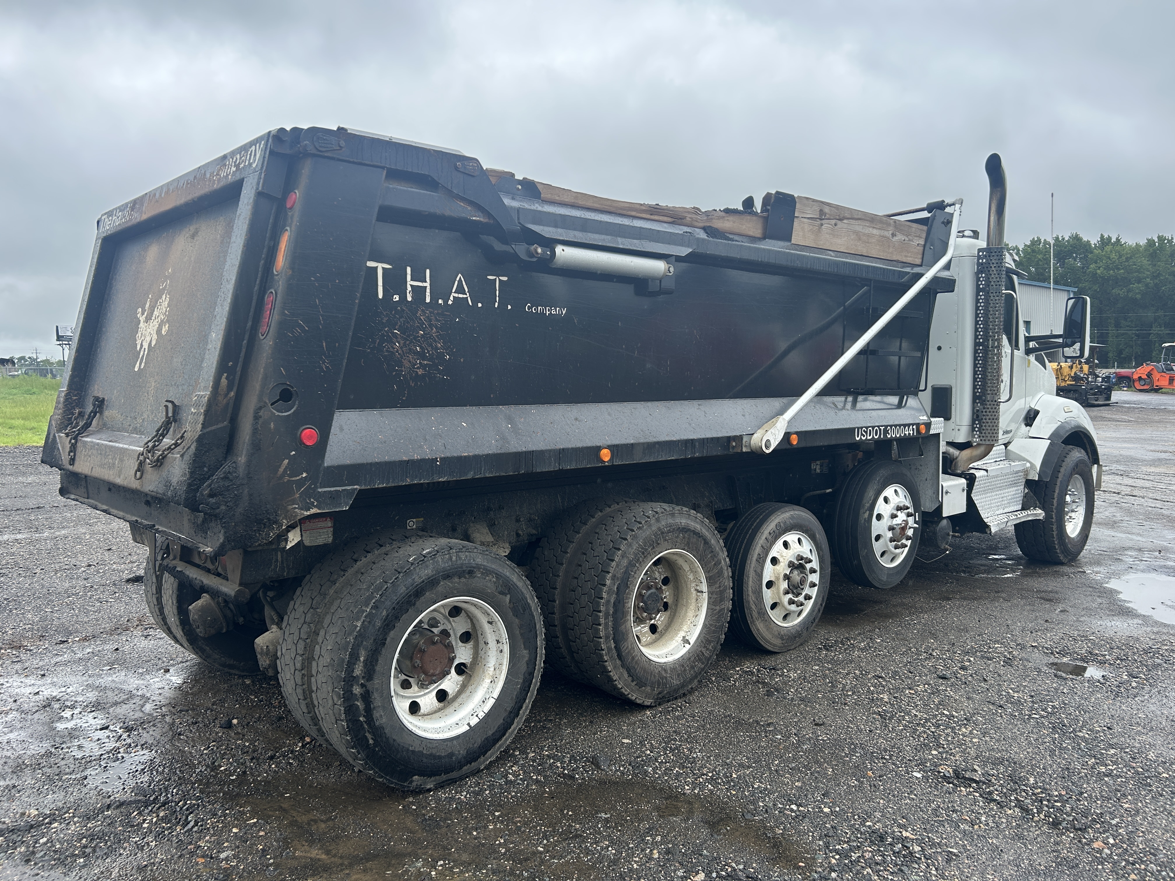 Used 2017 Kenworth T880 Quad Axle Dump Truck