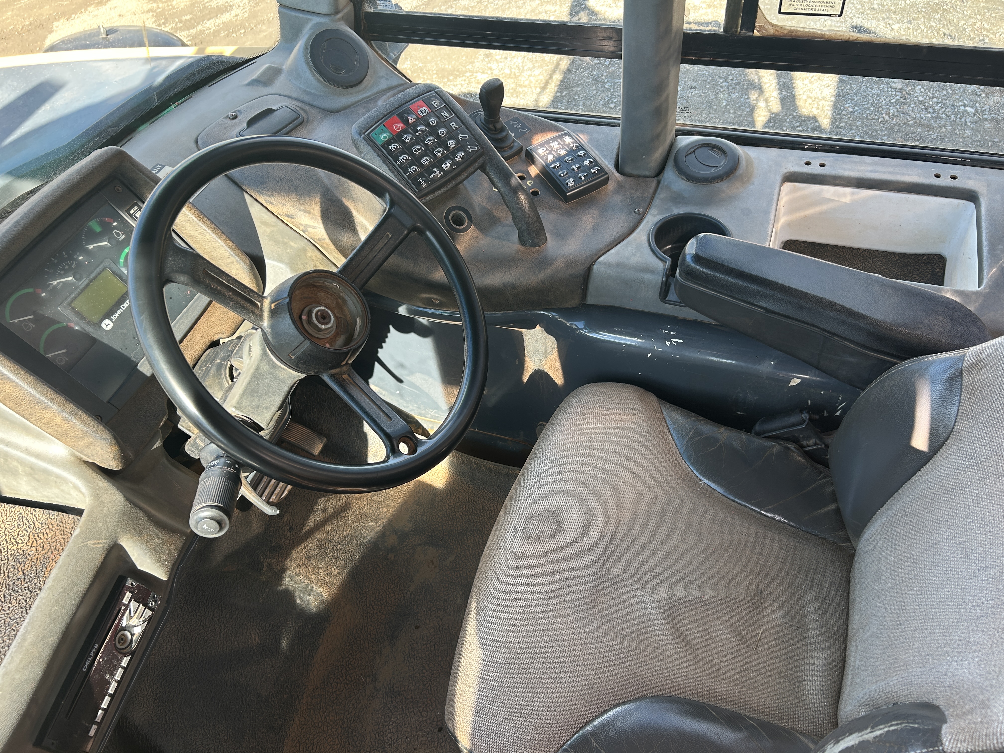 Used 2015 Deere 300D Series II