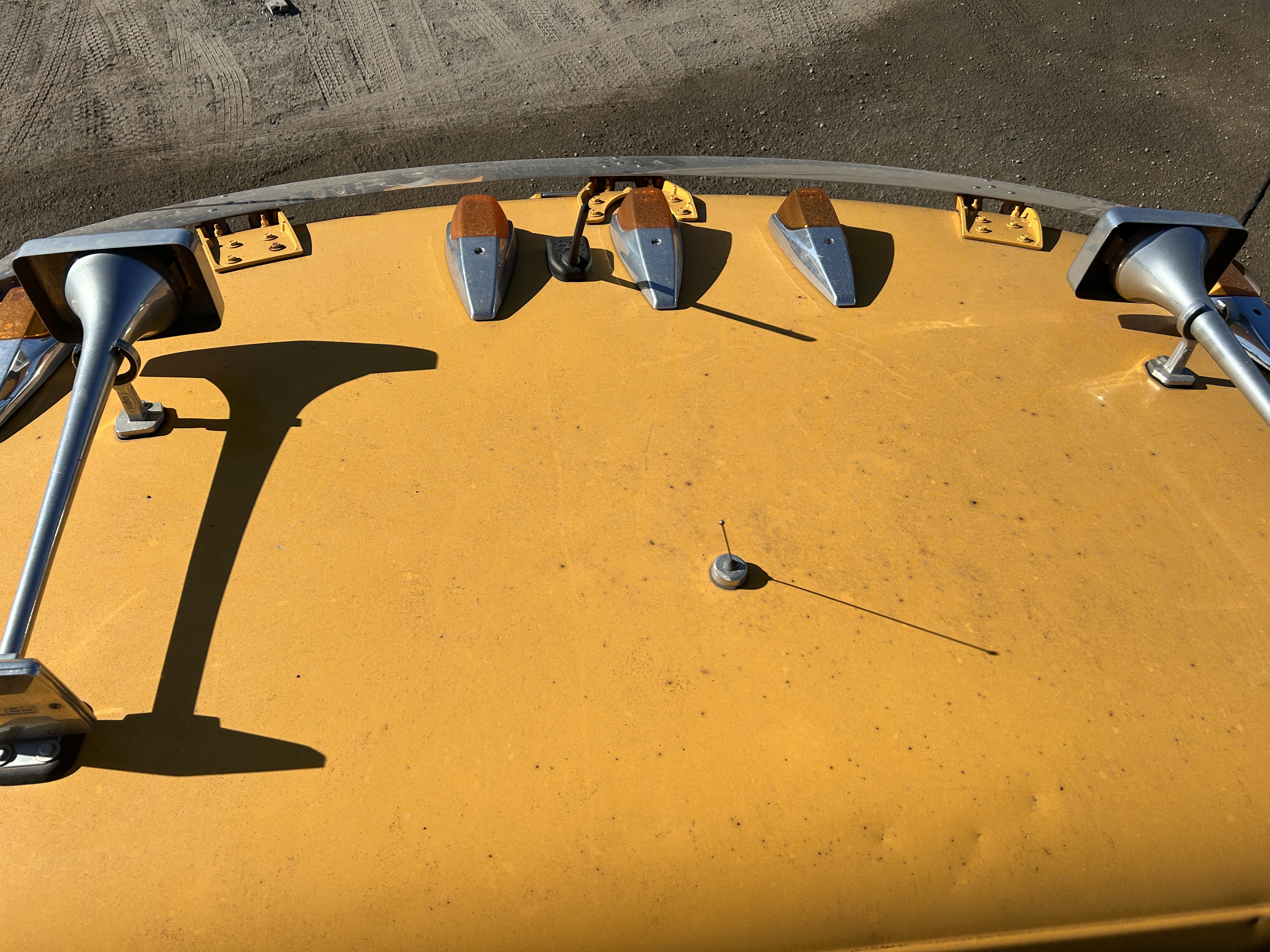 Used 2016 Kenworth T880 Quad Axle Dump Truck - Automatic