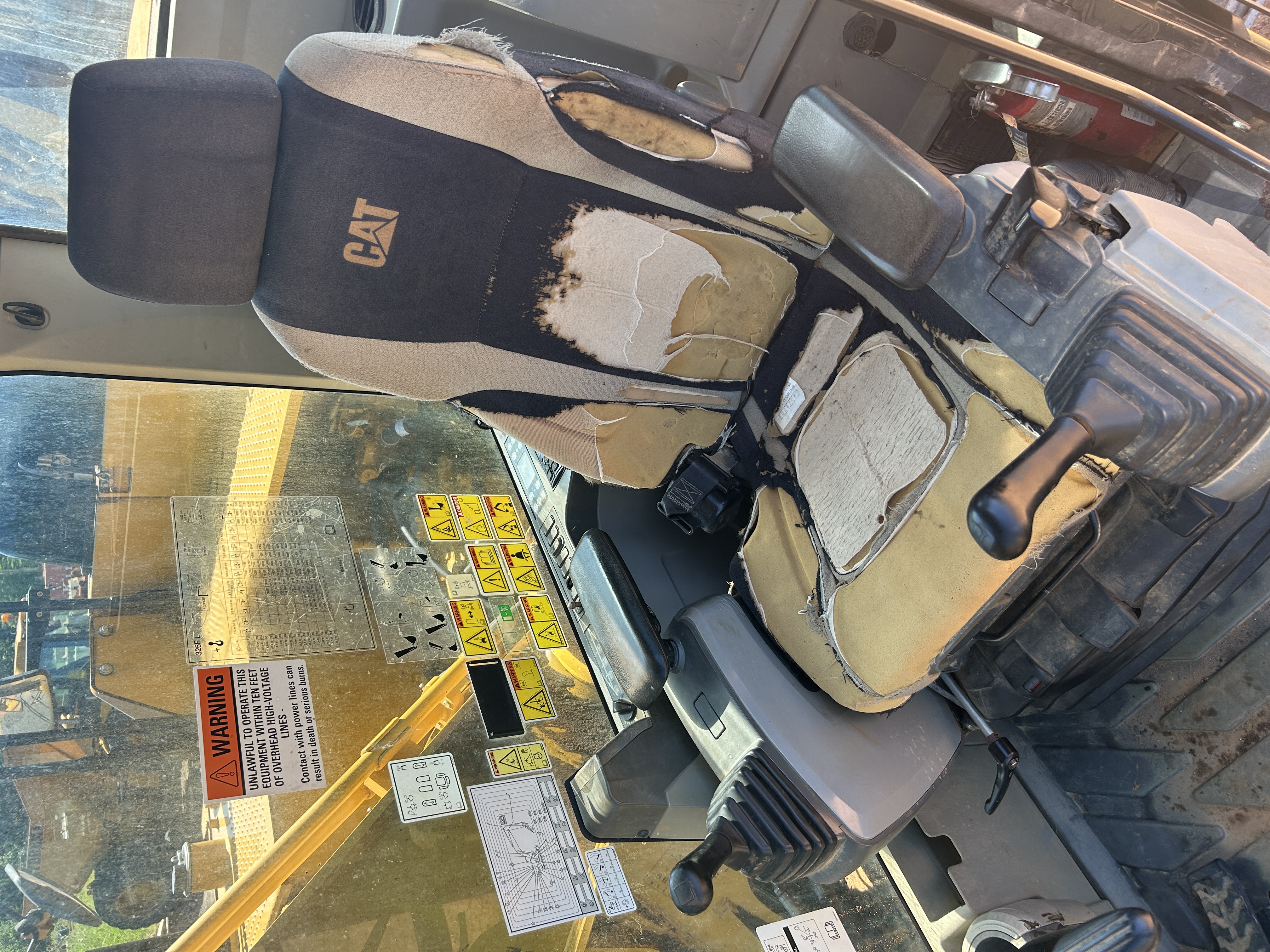 Used 2016 Caterpillar 326FL
