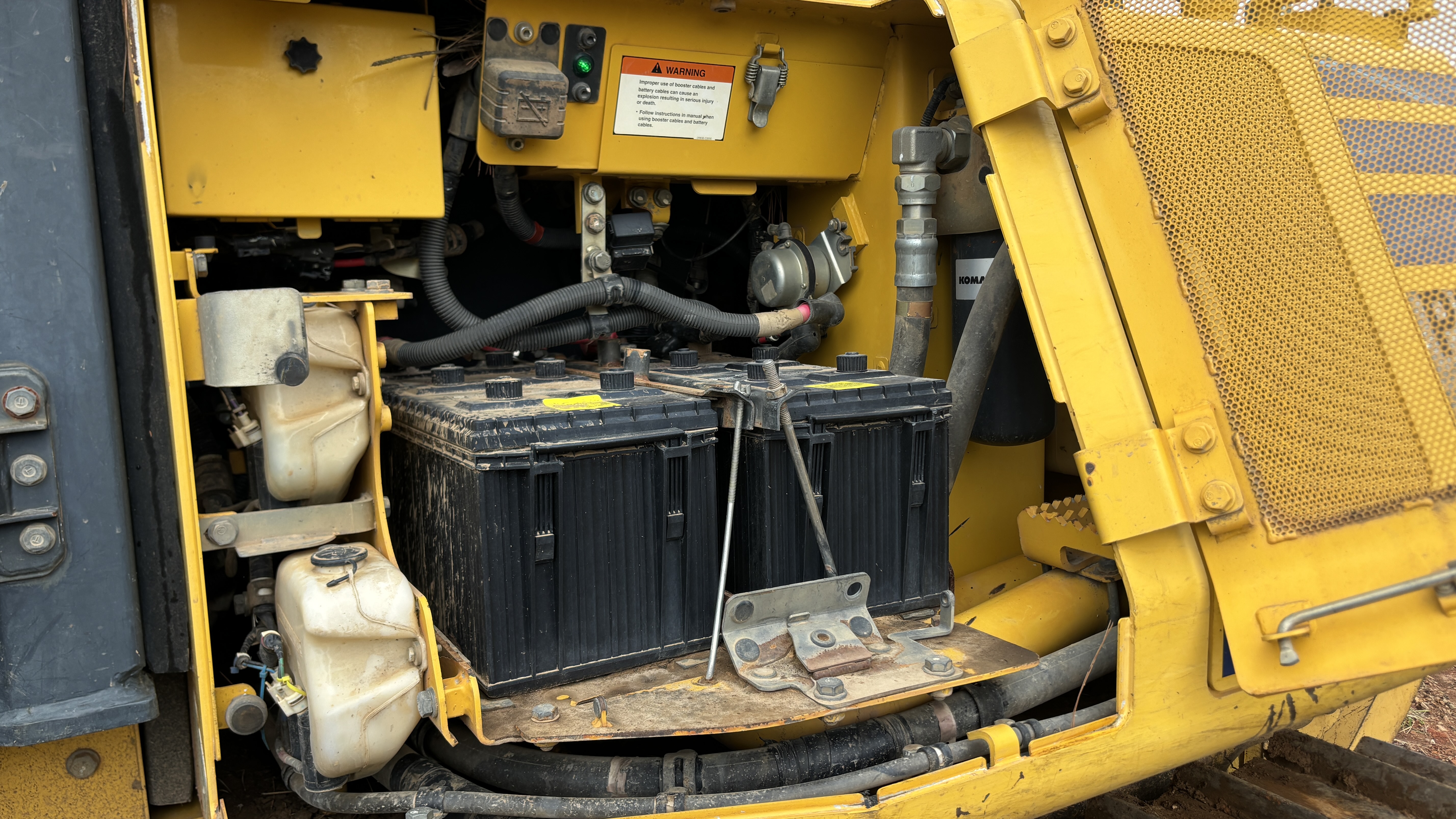 Used Nice 2013 Komatsu D61PXI-23 with BRAND NEW UNDER CARRAIGE