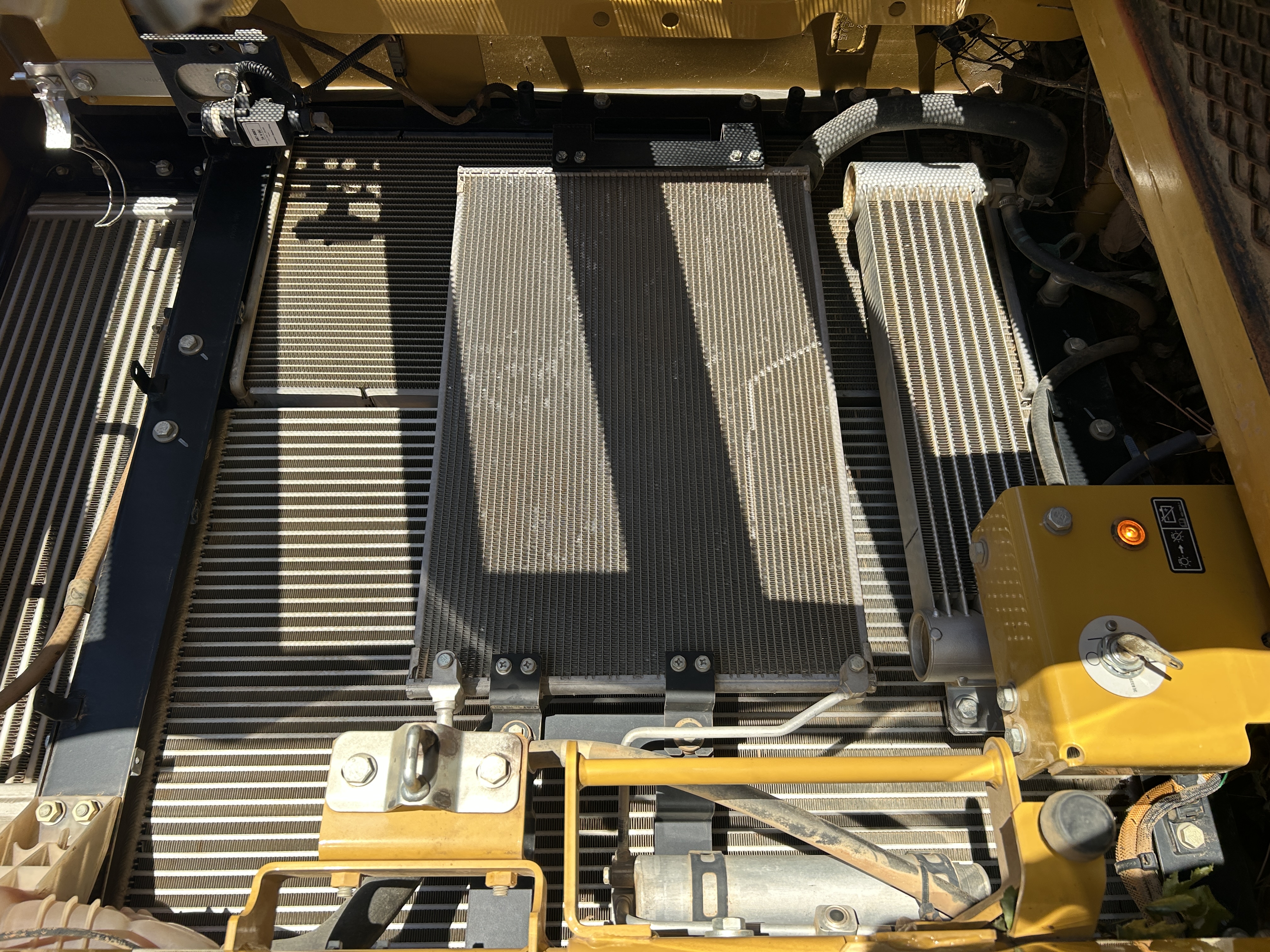 Used 2023 Caterpillar 323 with Progressive Link Hydraulic Thumb, New undercarriage, Grade 3D Ready