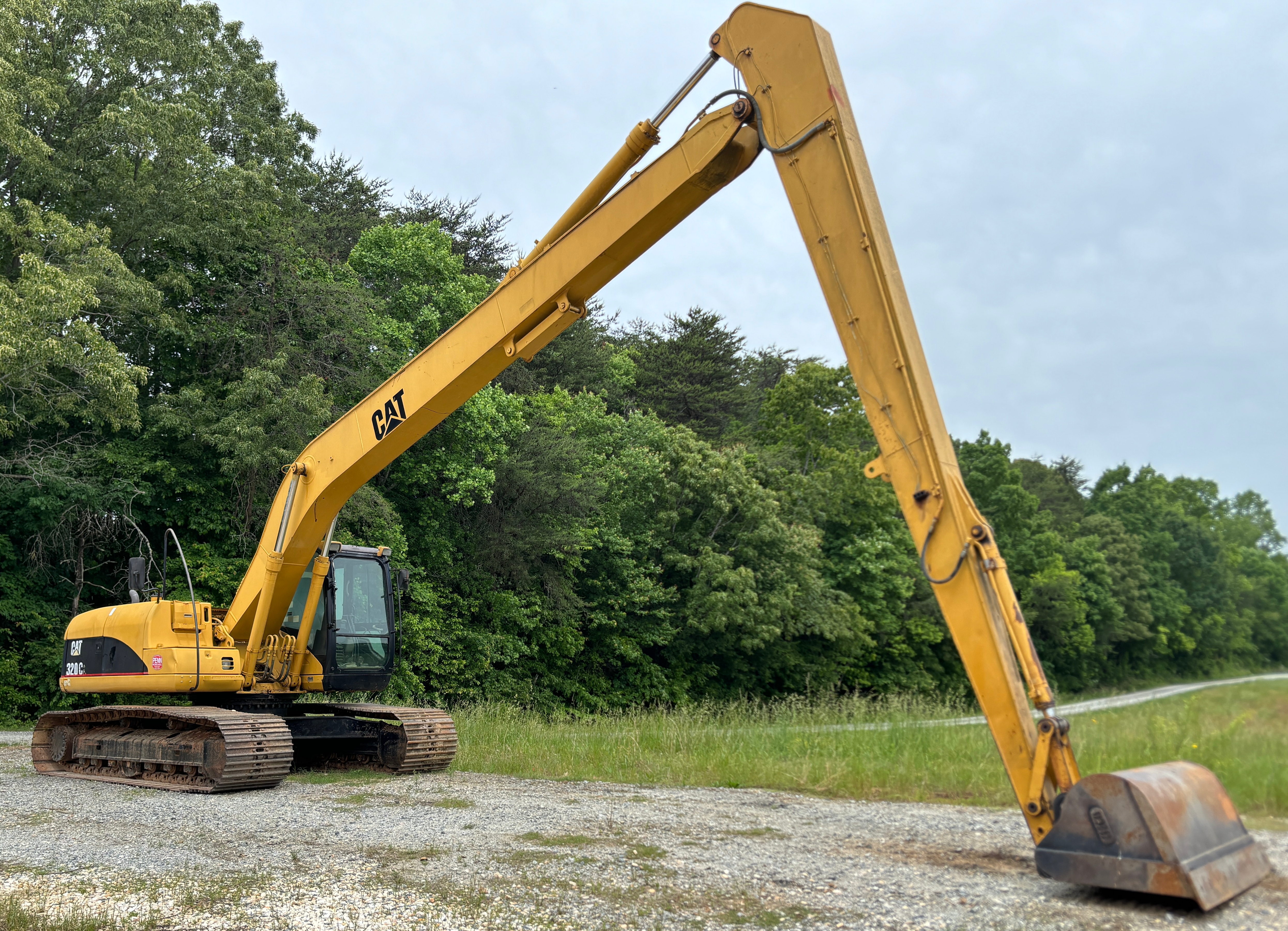 Used 2002 CATERPILLAR 320CL