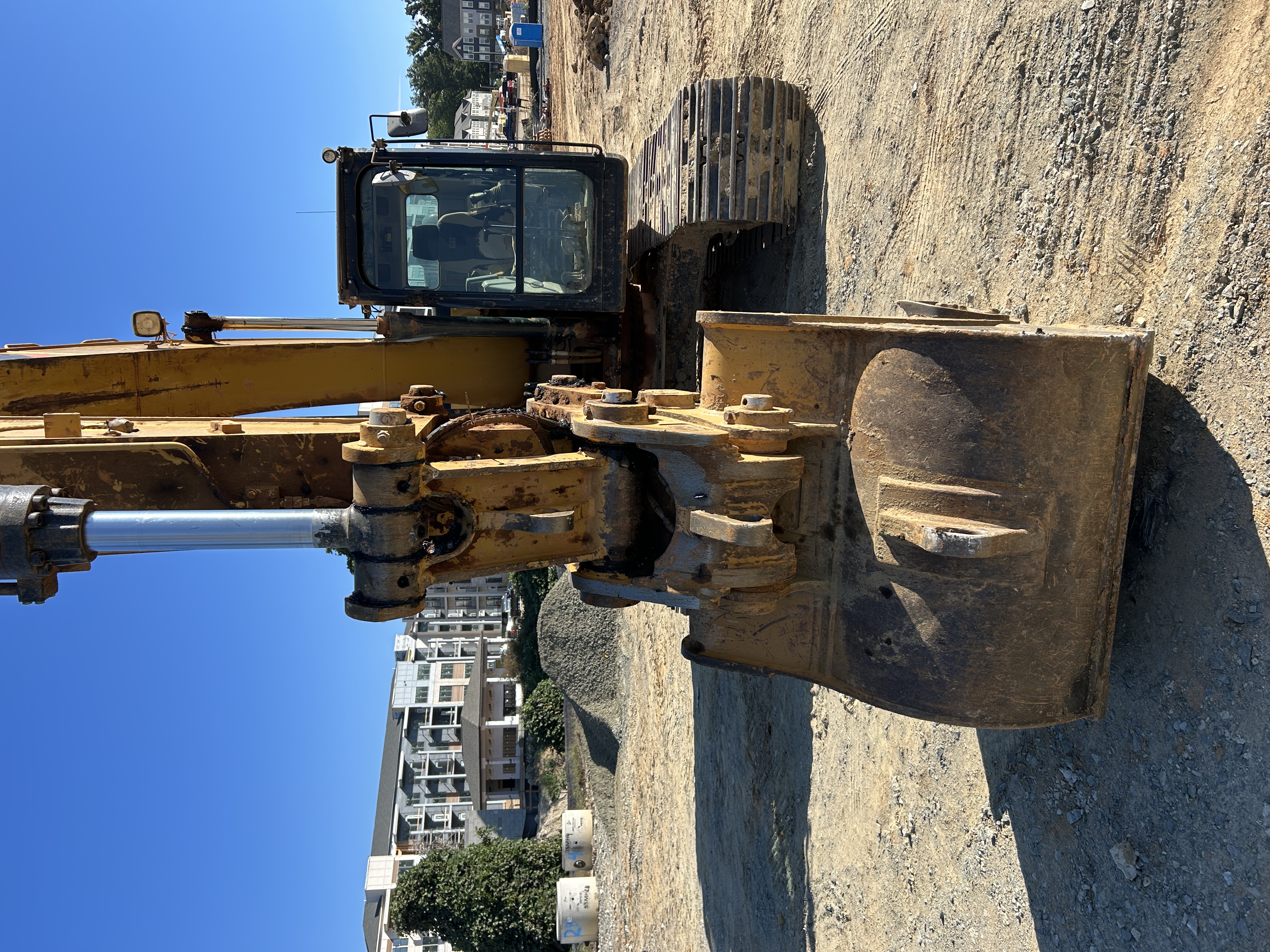 Used 2016 Caterpillar 323FL