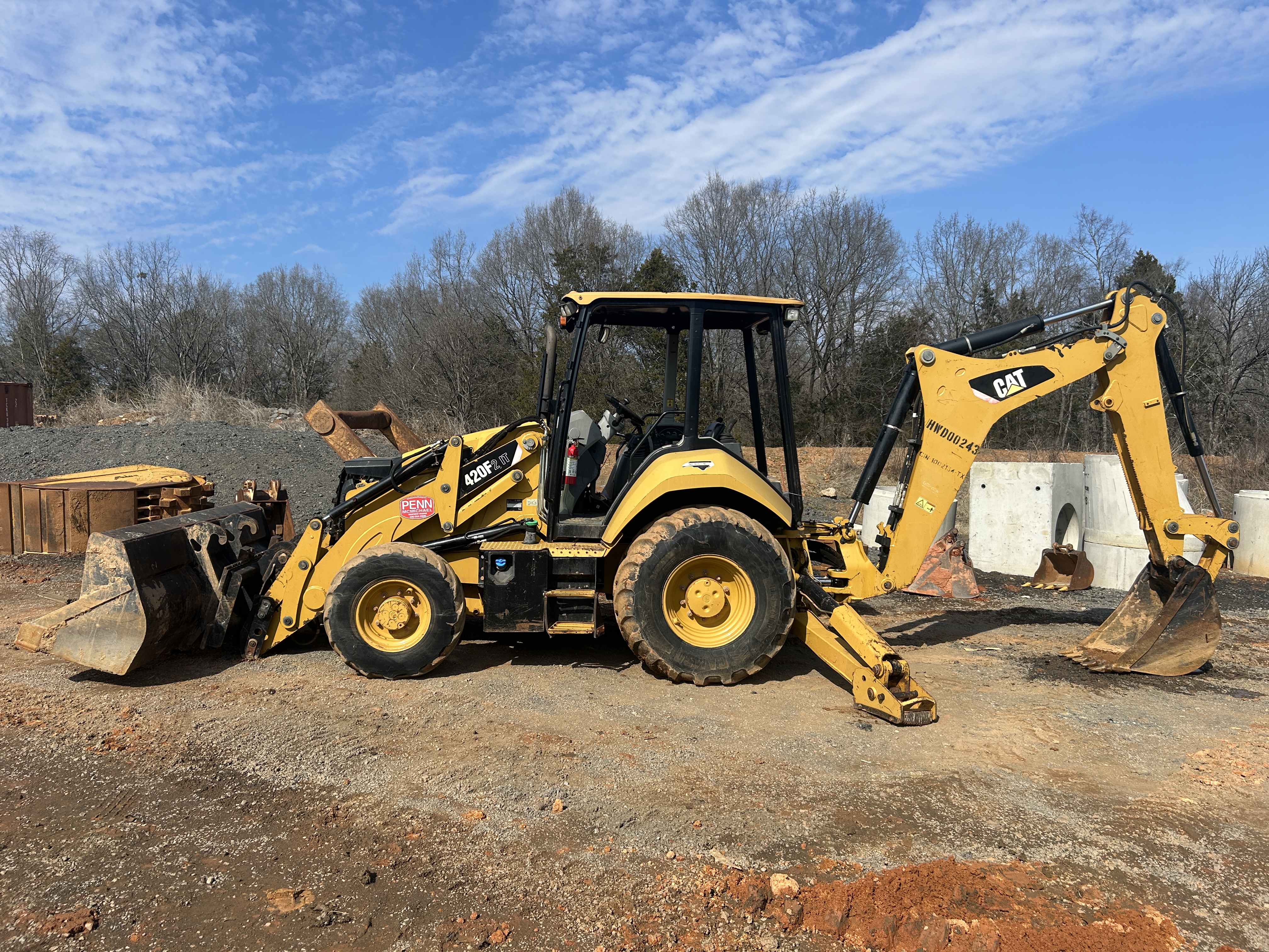 Used 2015 Caterpillar 420F2 IT