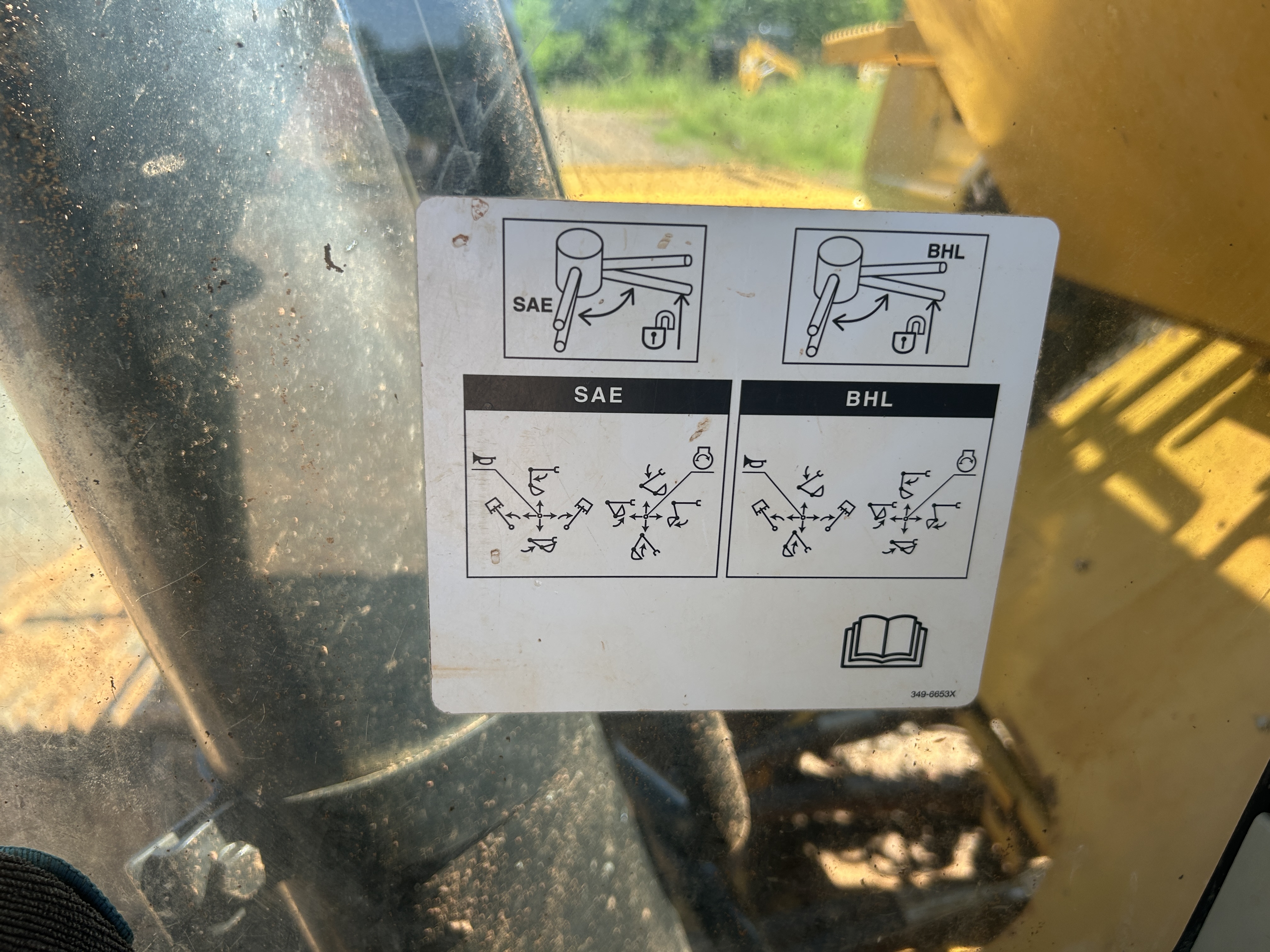 Used 2016 Caterpillar 326FL
