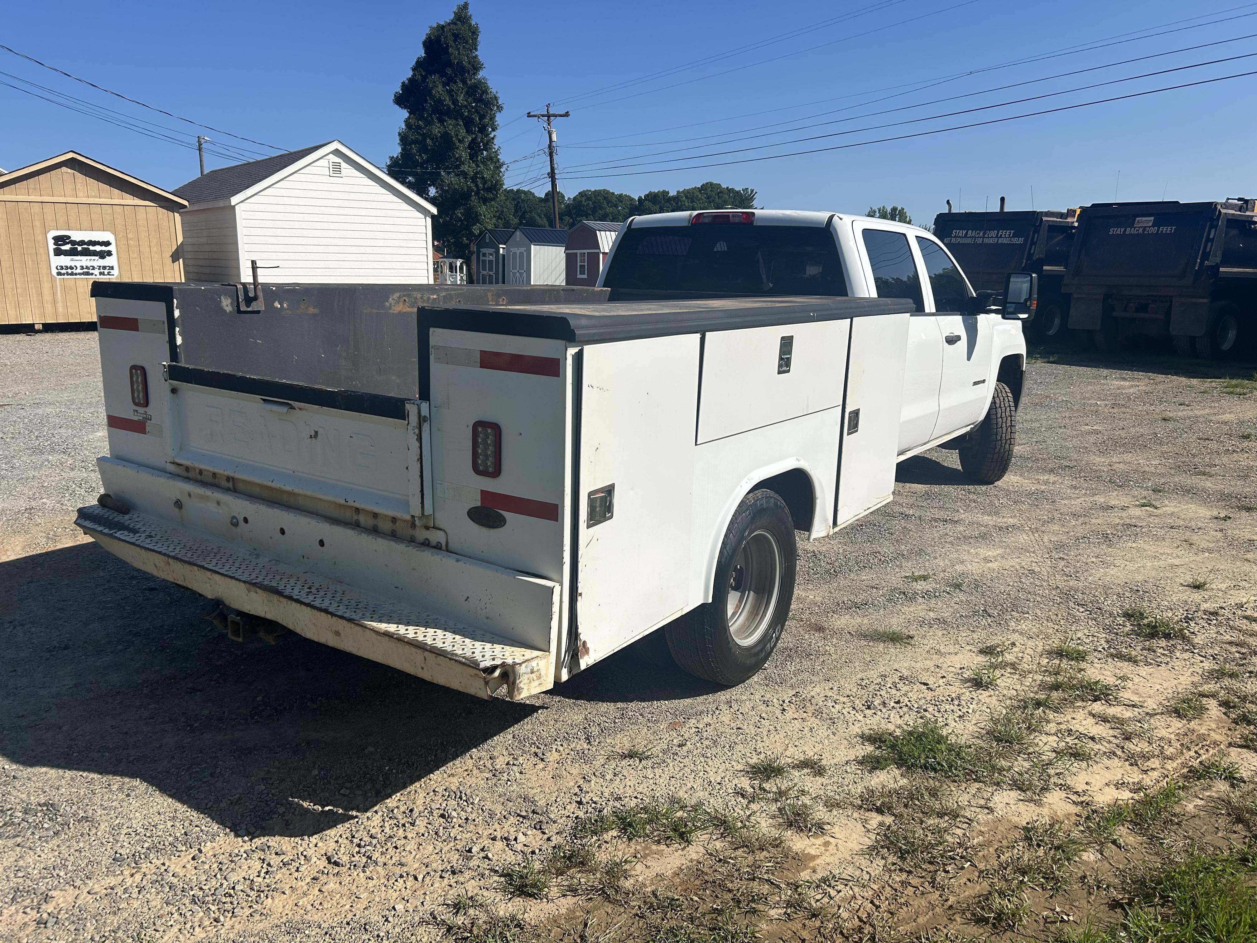 Used 2017 Chevrolet 3500 HD crew cab work truck