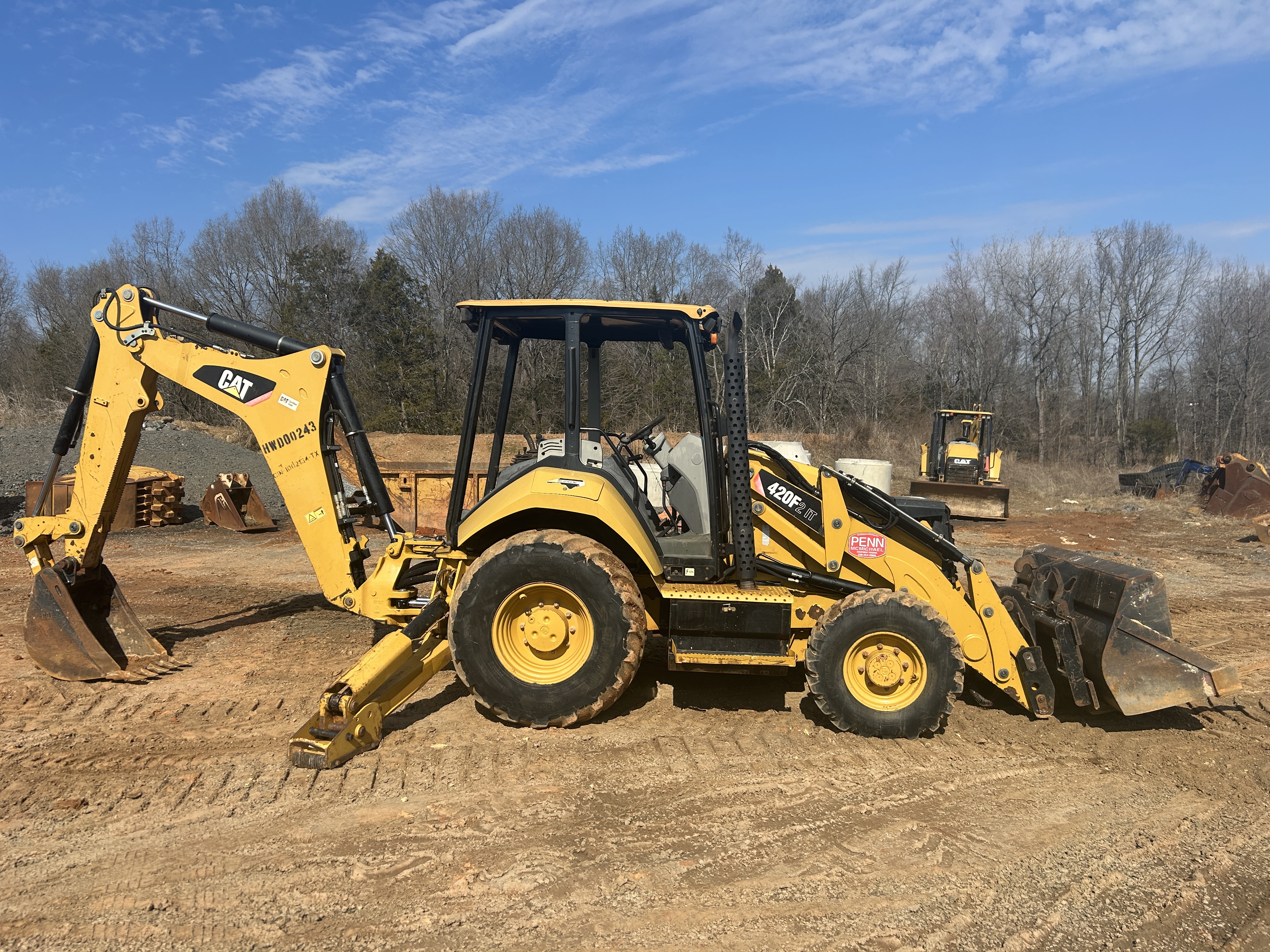 Used 2015 Caterpillar 420F2 IT
