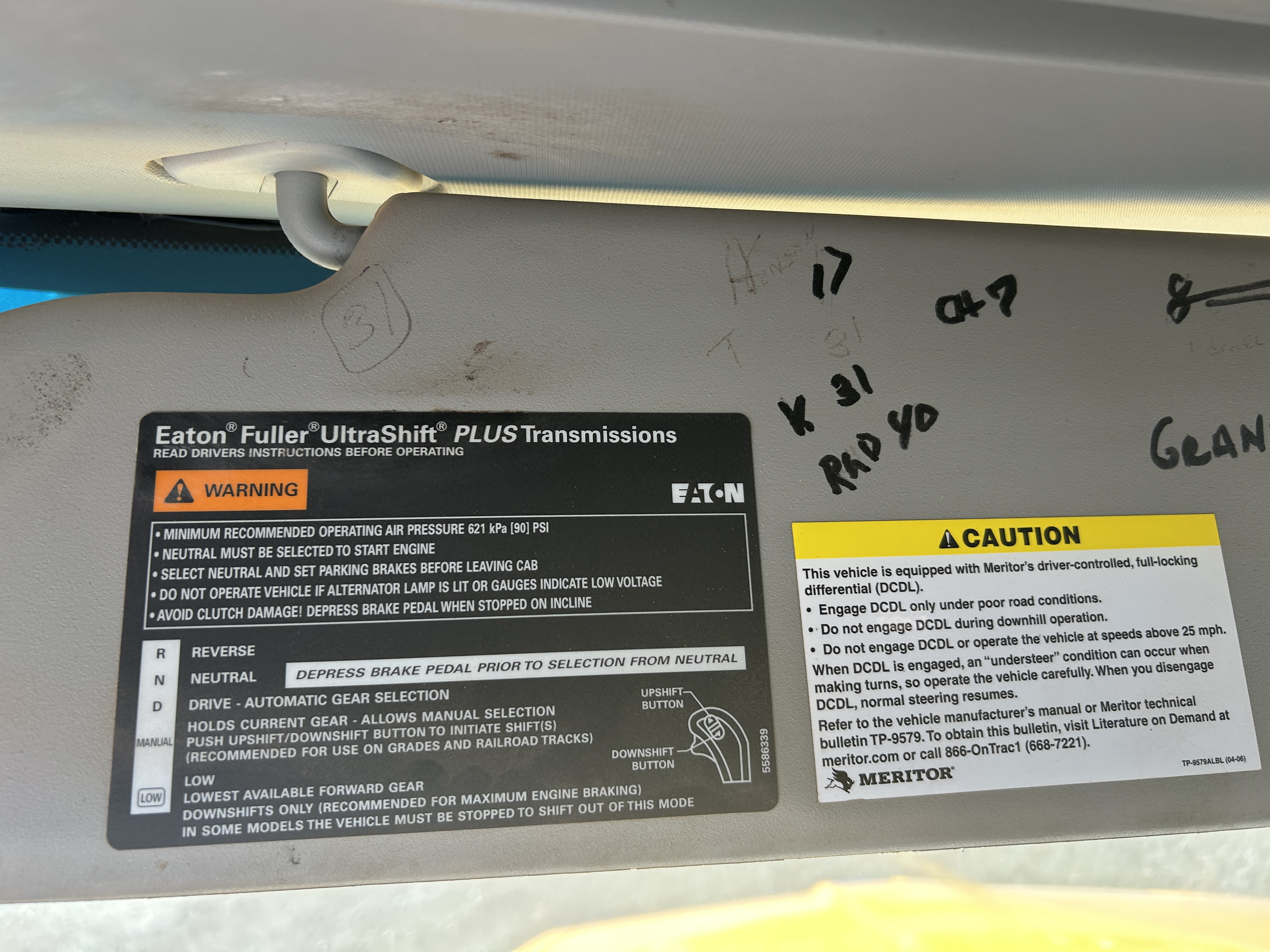 Used 2016 Kenworth T880 Quad Axle Dump Truck - Automatic