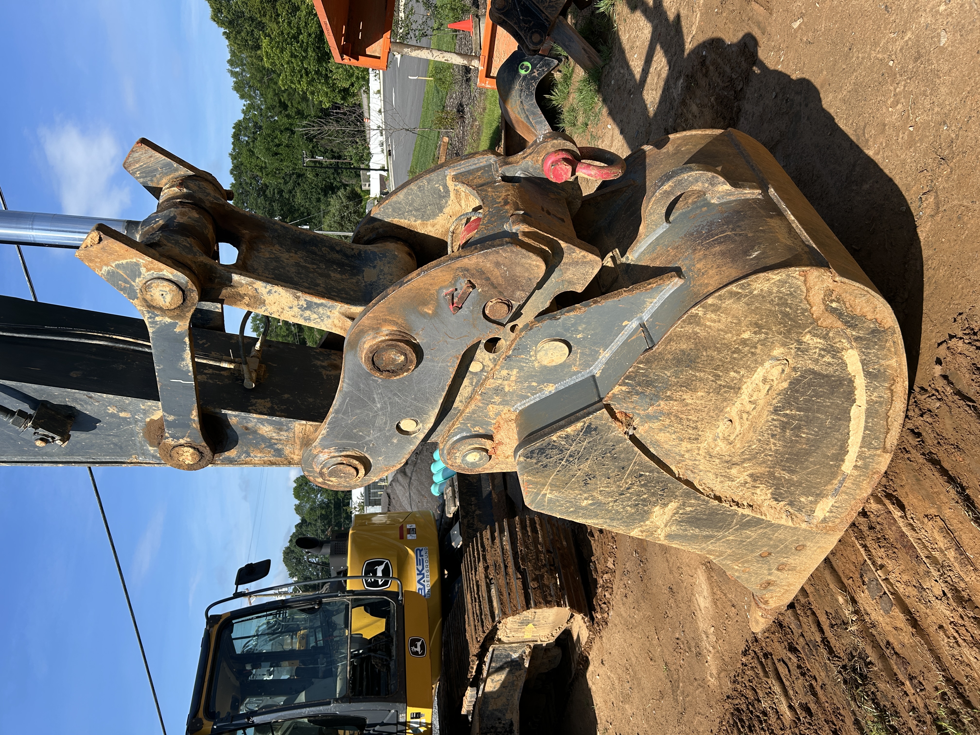 Used 2021 Deere 345G LC - low hours very nice