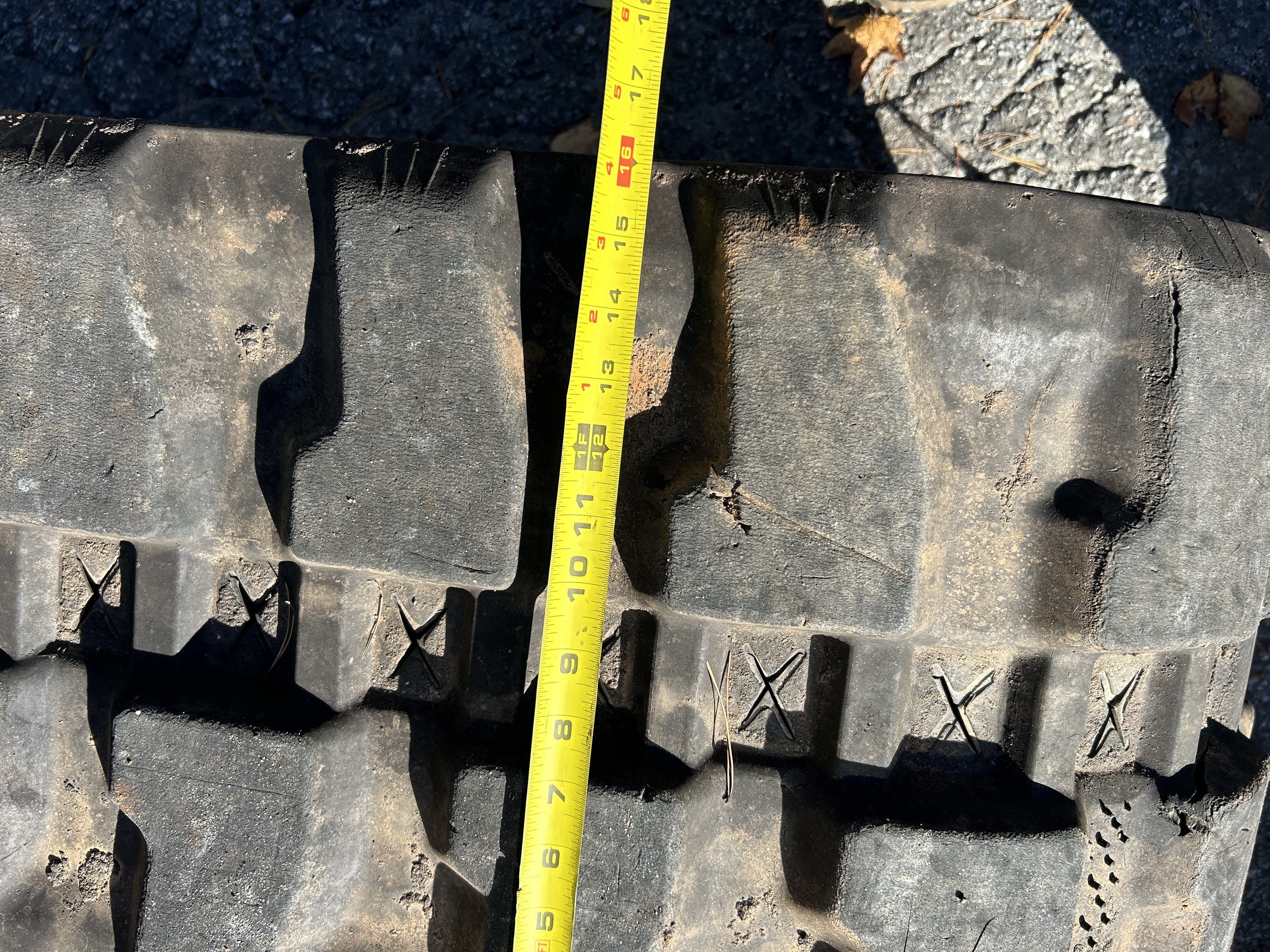 Used 2025 Caterpillar 305 CR