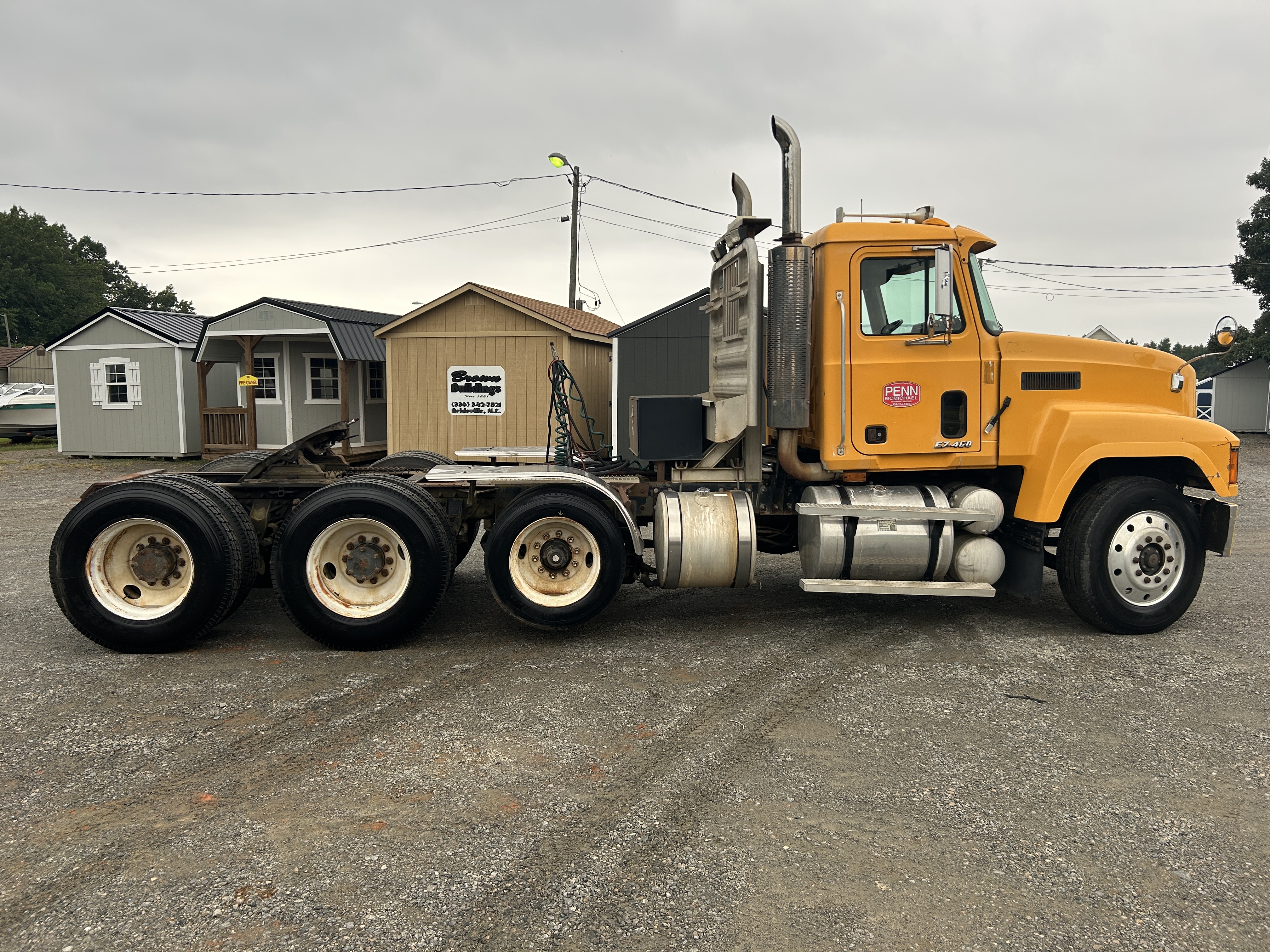 Used 1999 Mack CH613 Heavy Haul Road Tractor