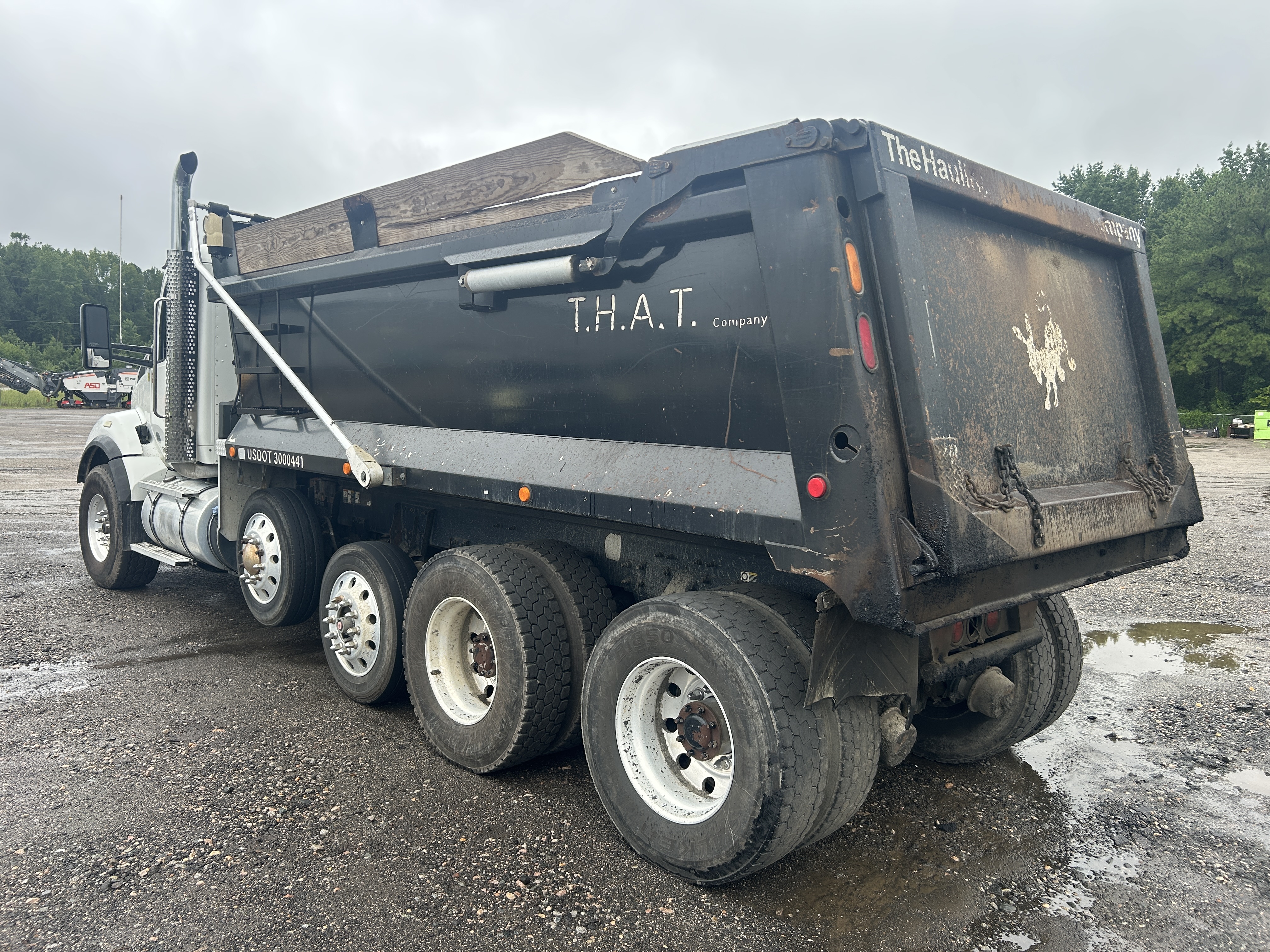 Used 2017 Kenworth T880 Quad Axle Dump Truck