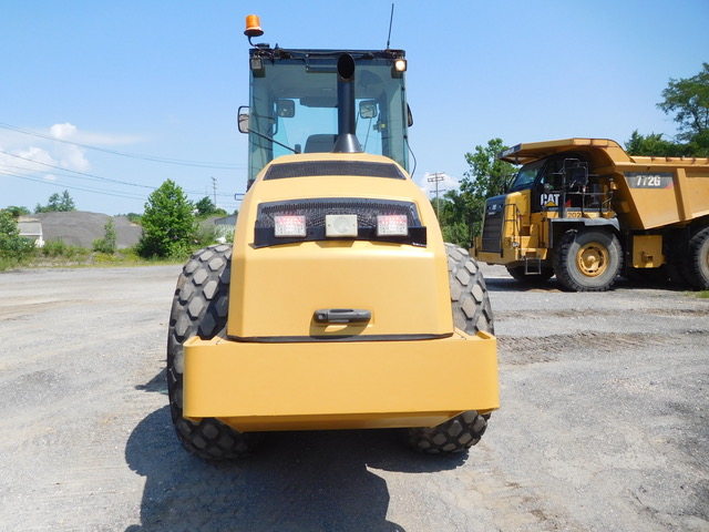 Used 2010 Caterpillar CS74