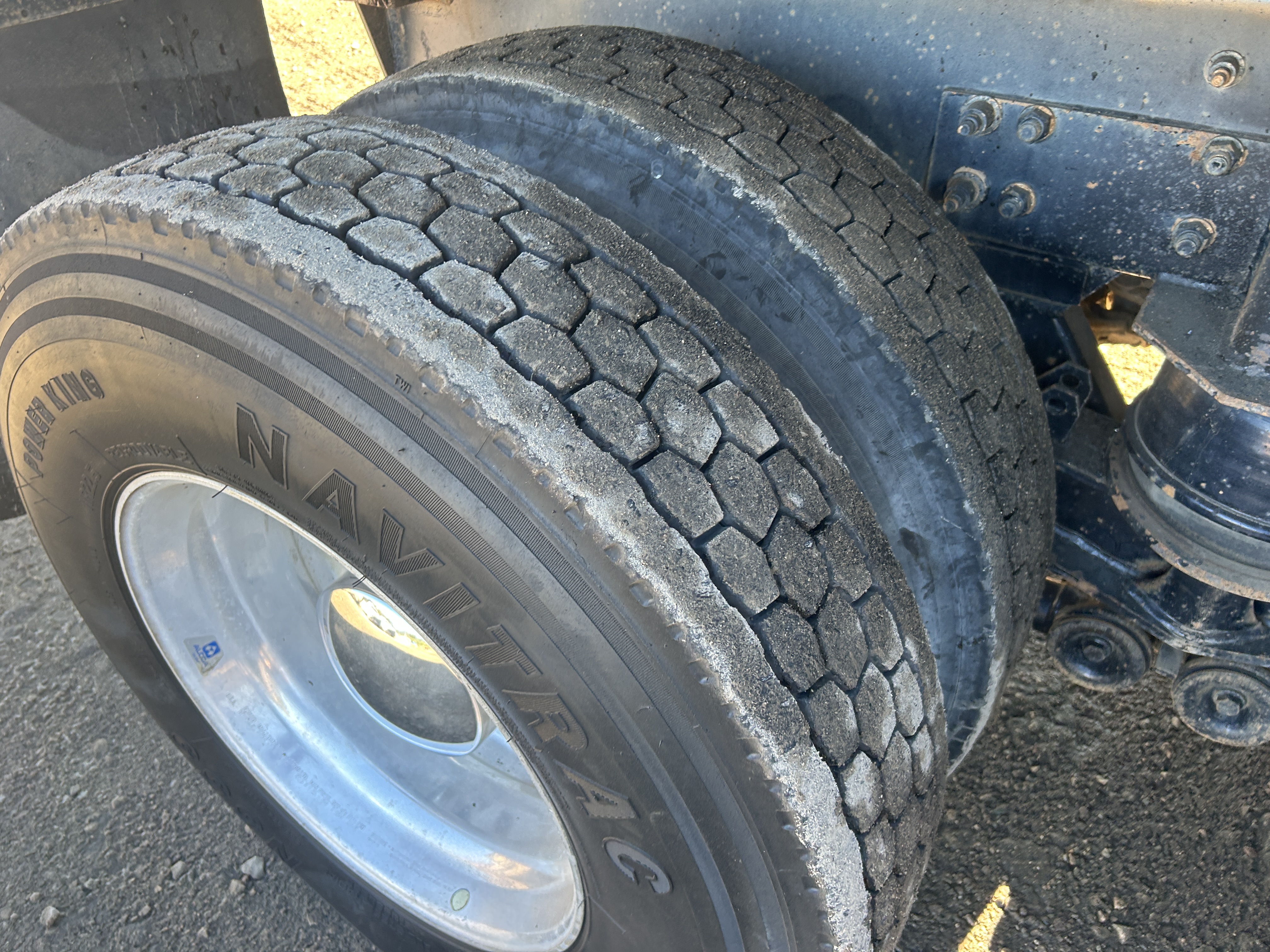 Used 2016 Kenworth T880 Quad Axle Dump Truck - Automatic