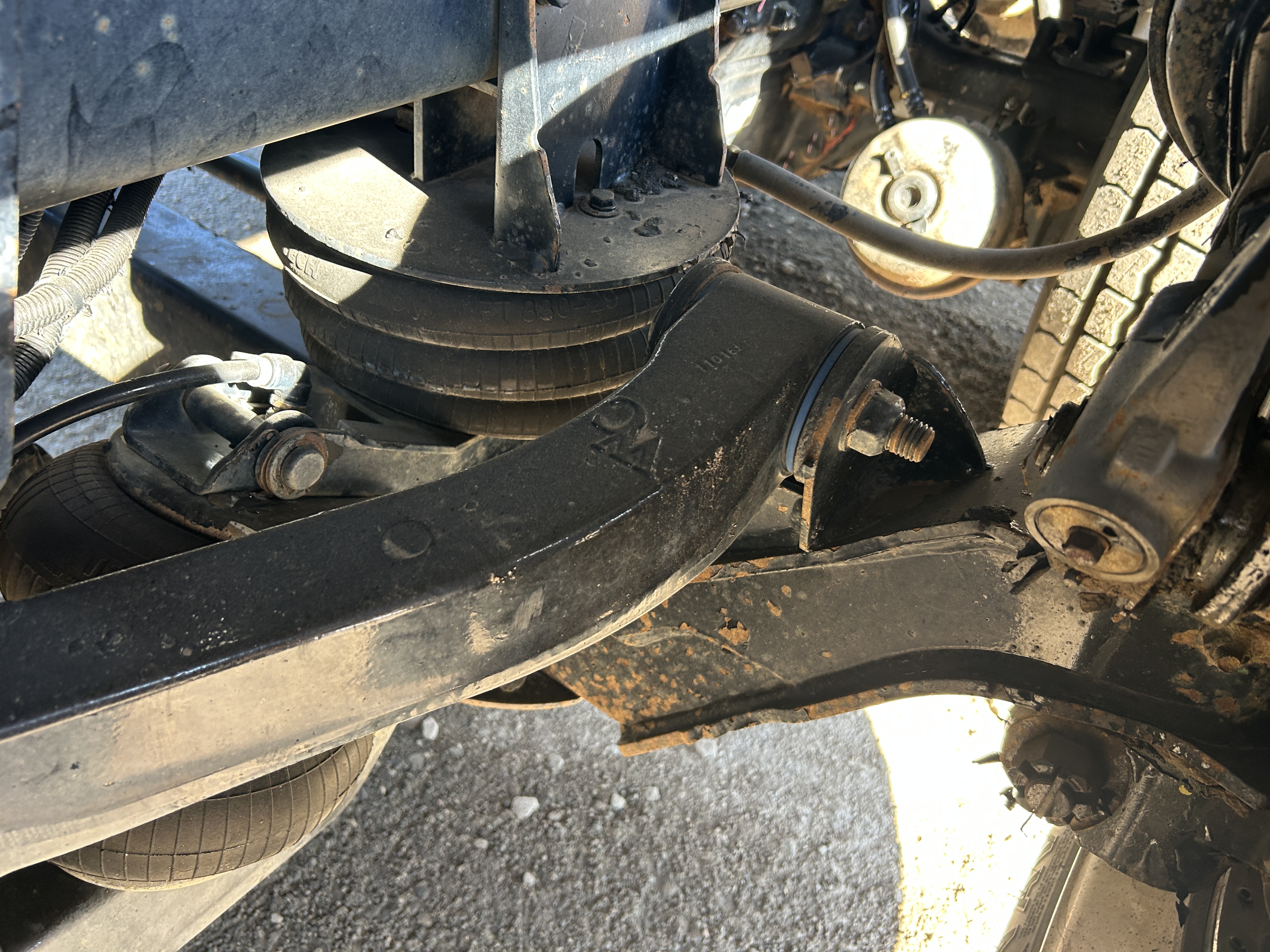 Used 2016 Kenworth T880 Quad Axle Dump Truck - Automatic