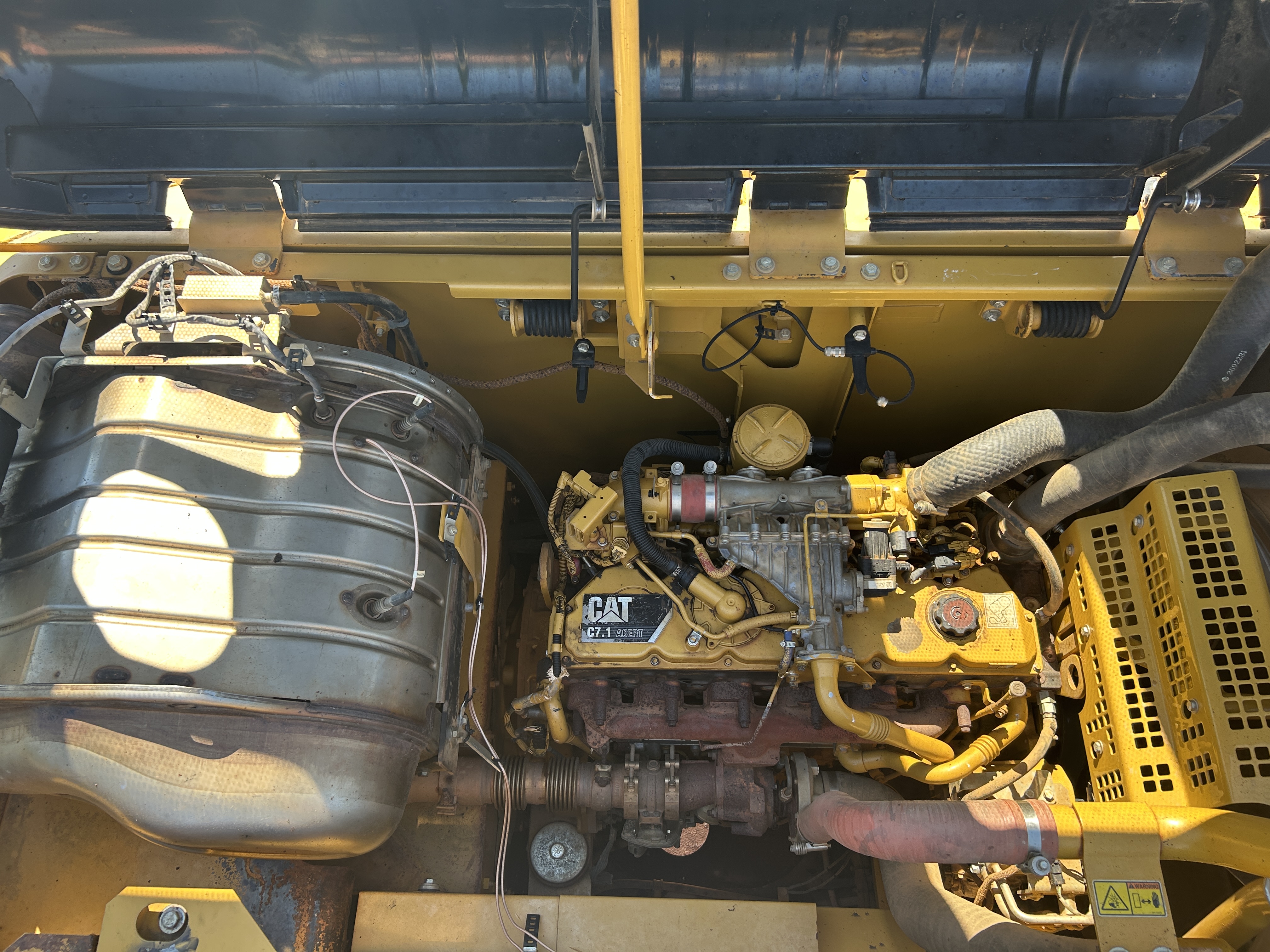 Used 2016 Caterpillar 326FL
