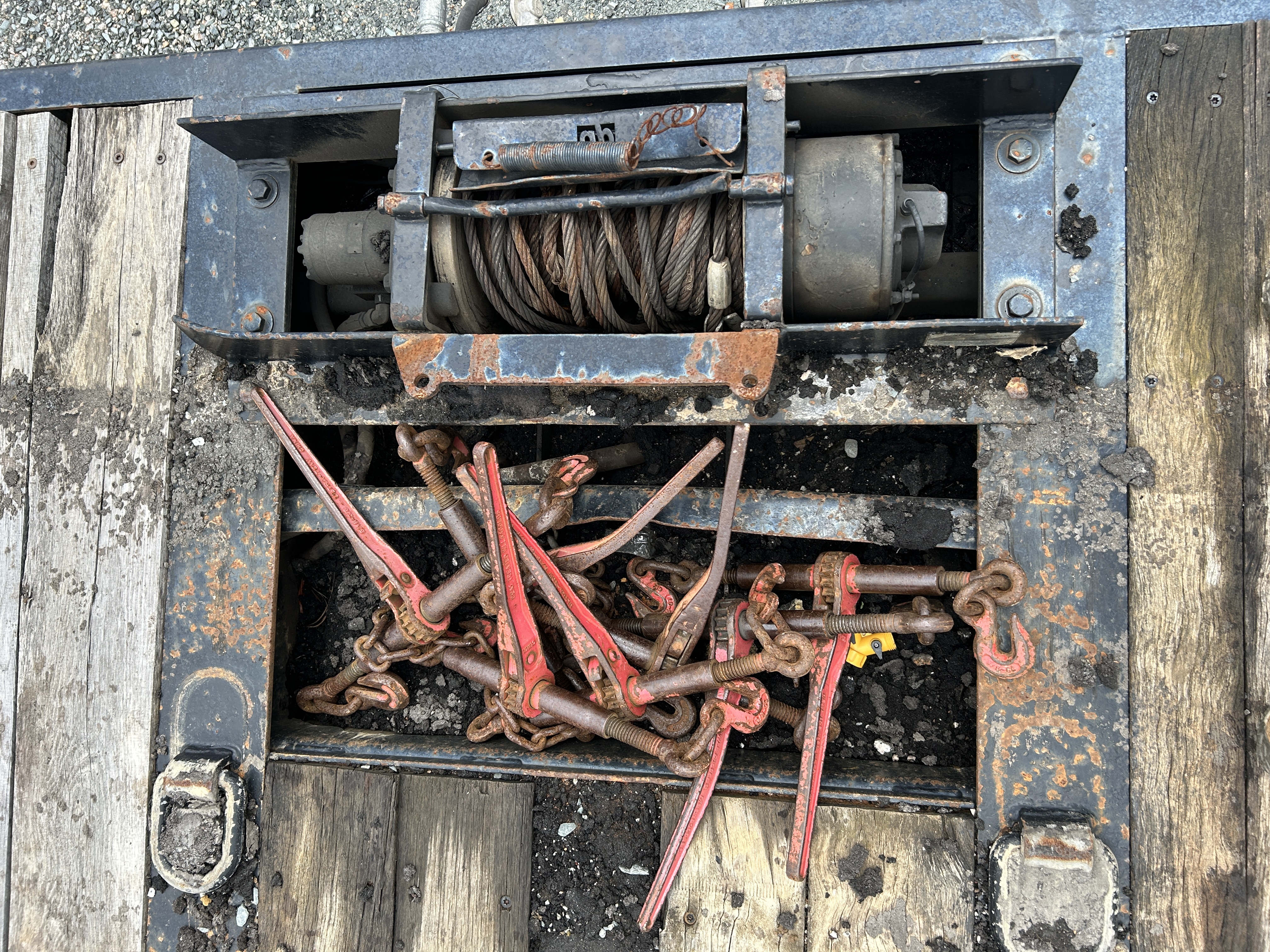 Used 2005 Kalyn Siebert   35 Ton Sliding Tilt deck