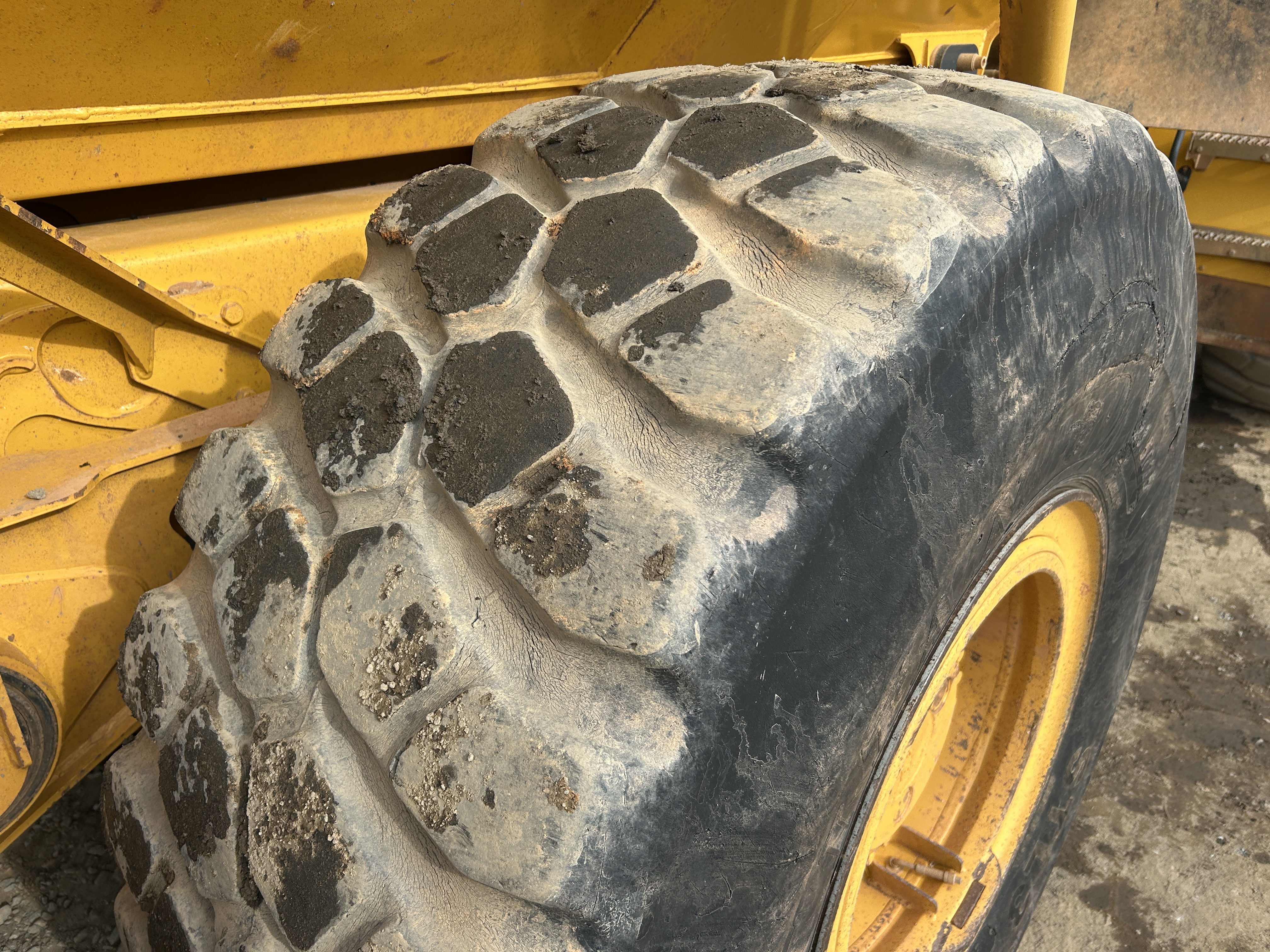 Used 2015 Deere 300D Series II