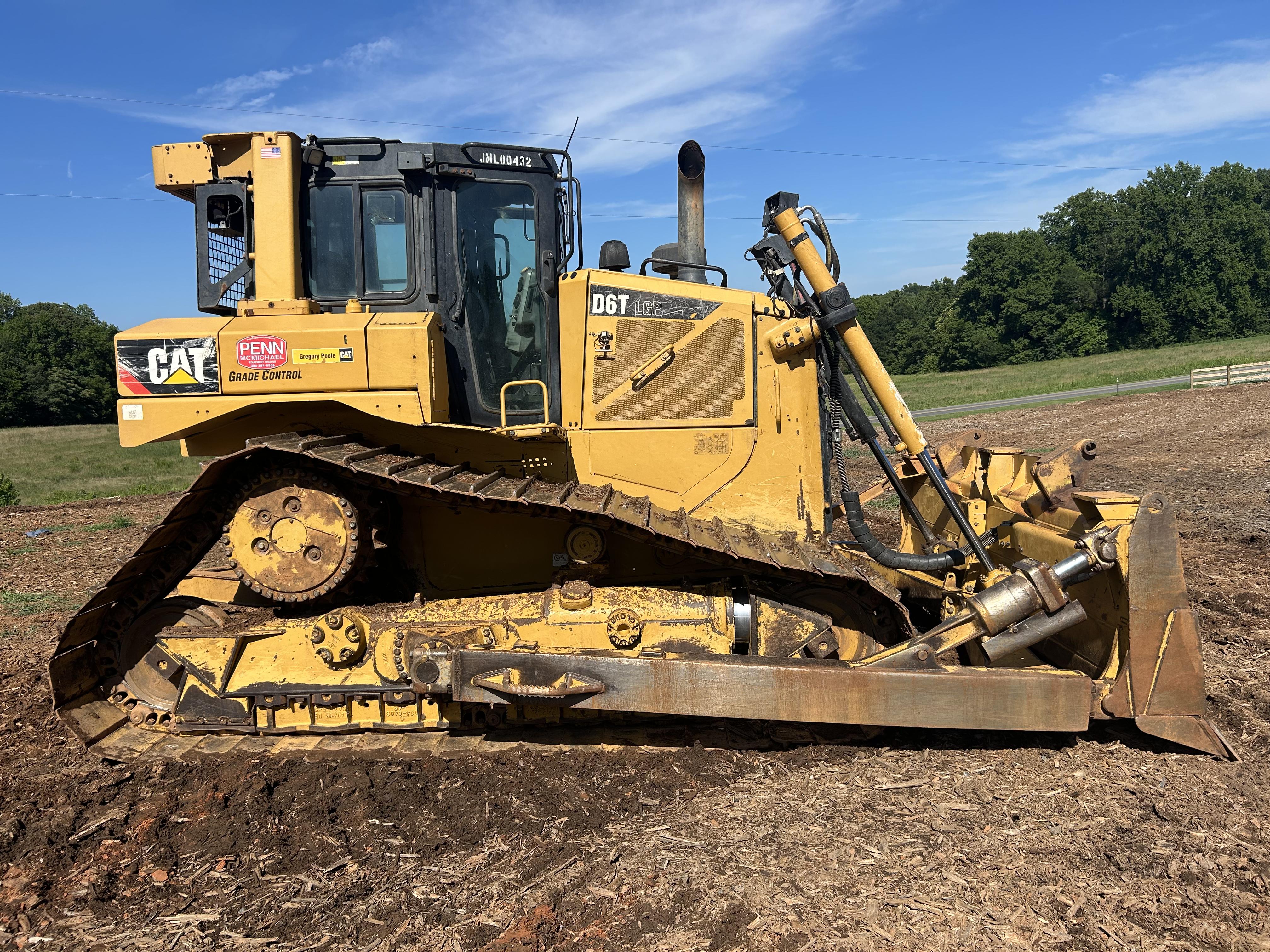 Used 2018 Caterpillar D6T LGP