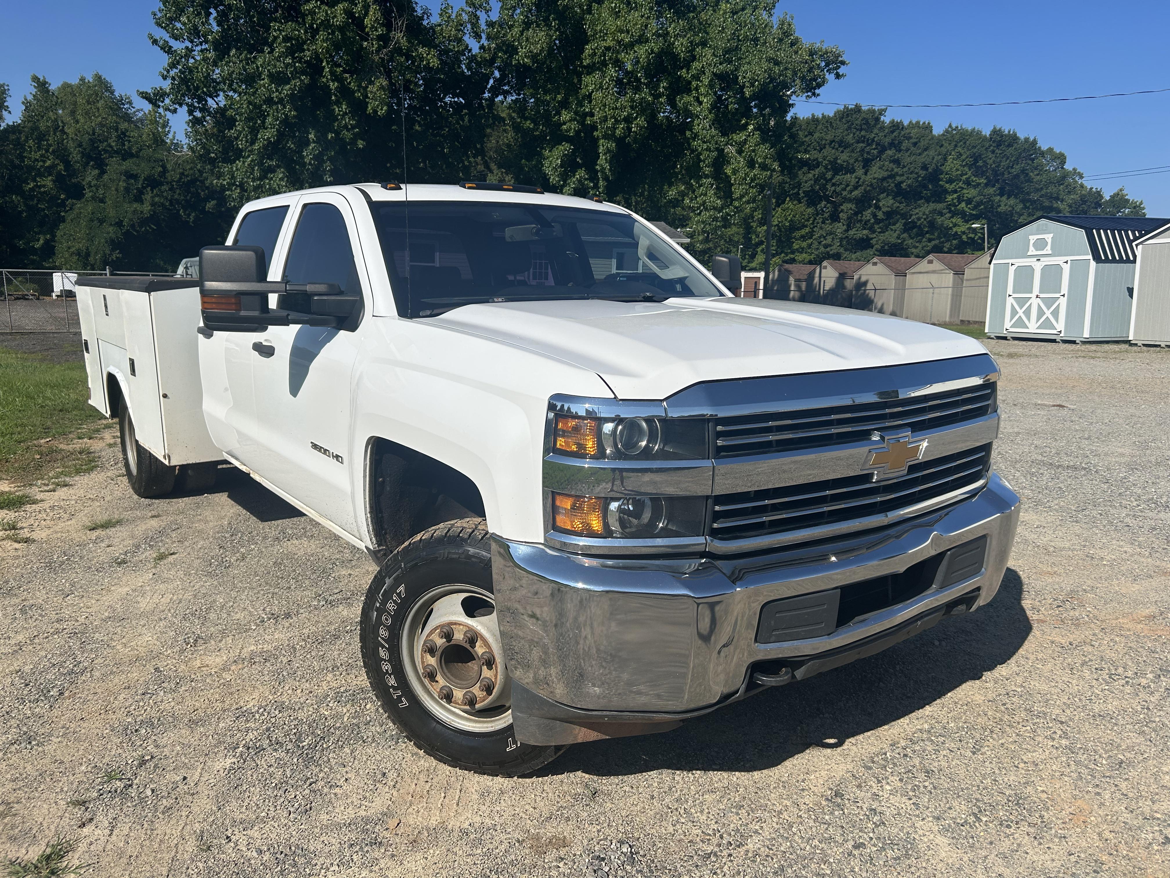 Used 2017 Chevrolet 3500 HD crew cab work truck