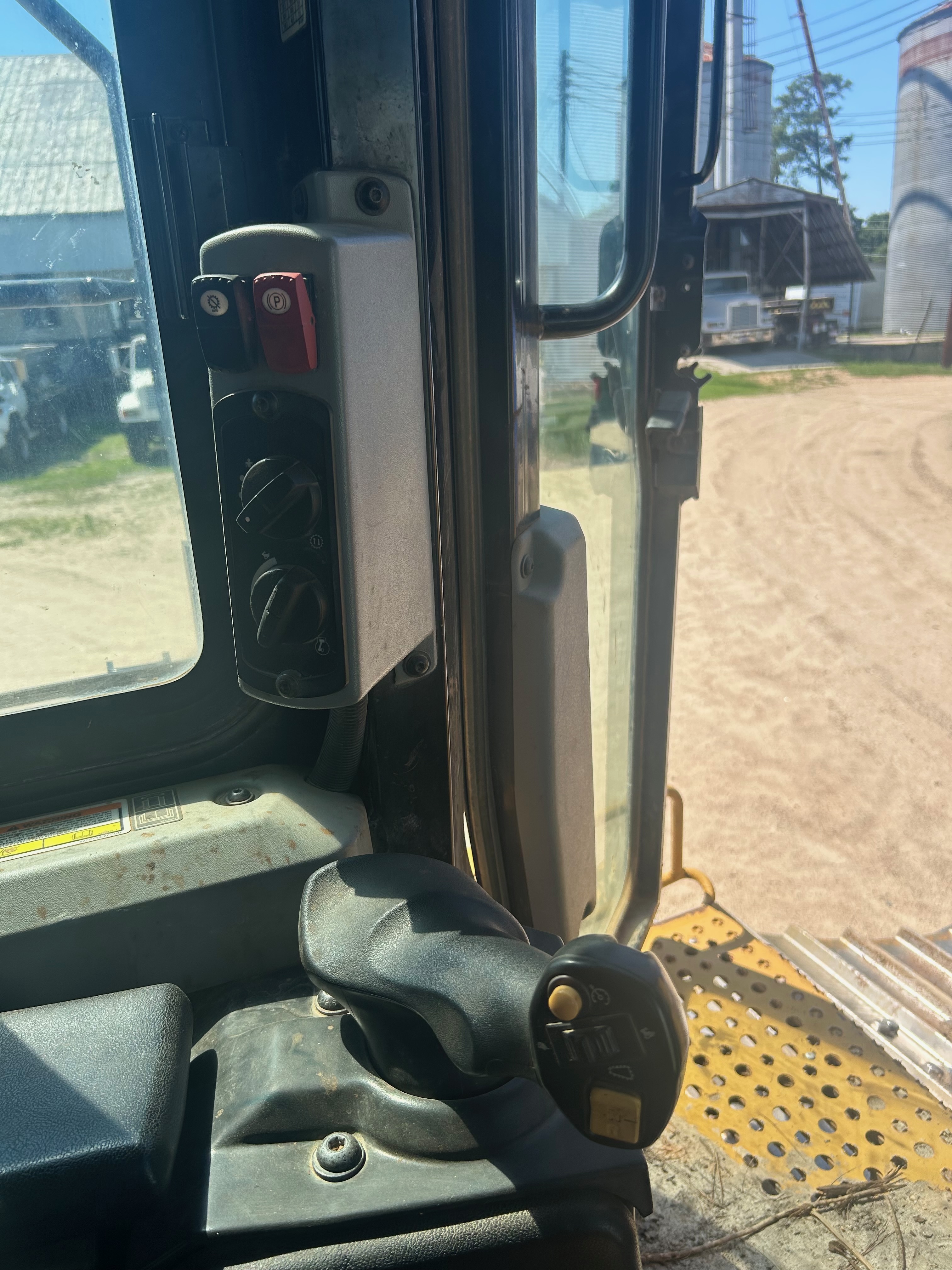 Used 2018 Caterpillar D6T LGP