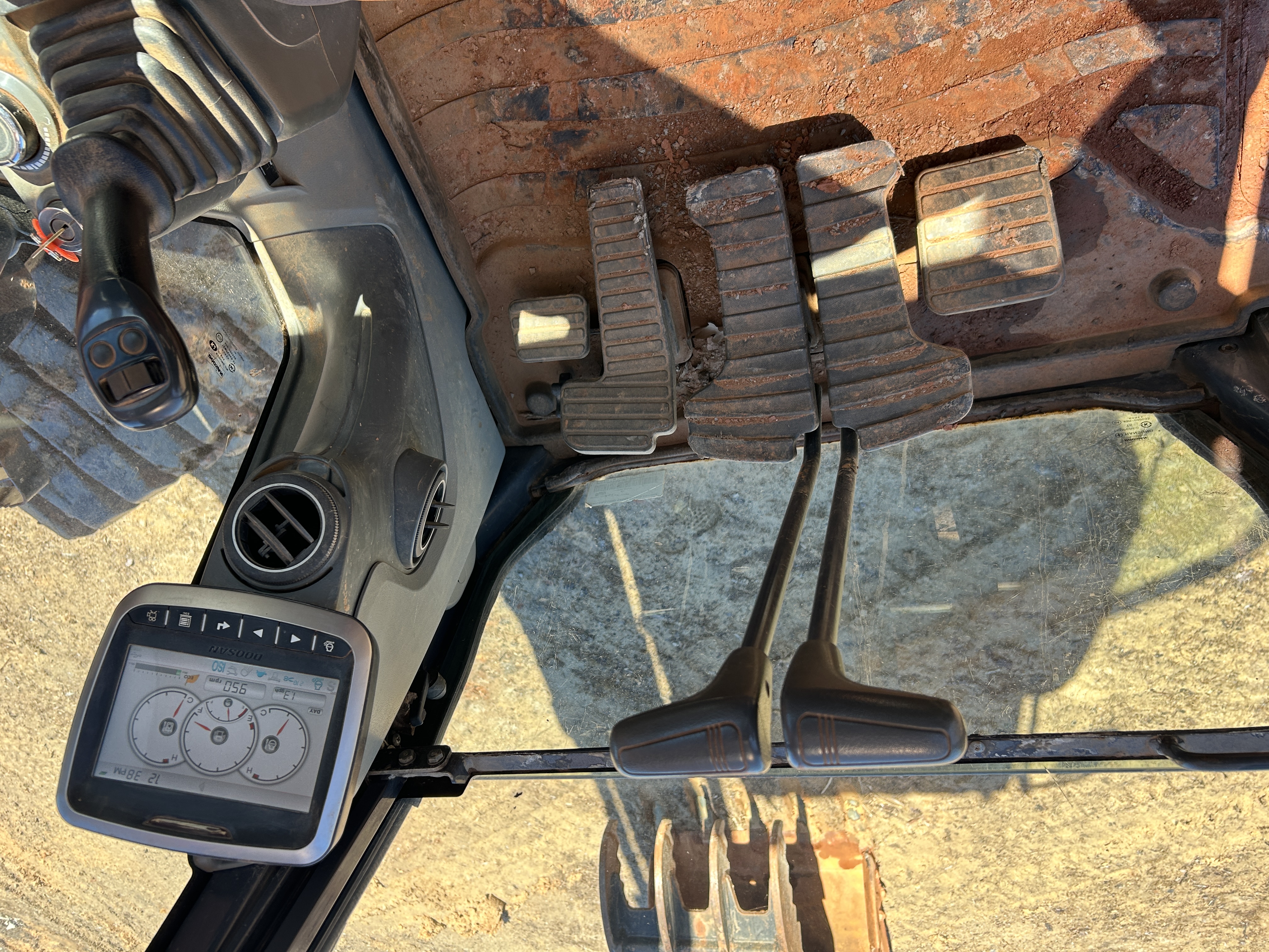 Used 2017 Doosan DX140LC-5