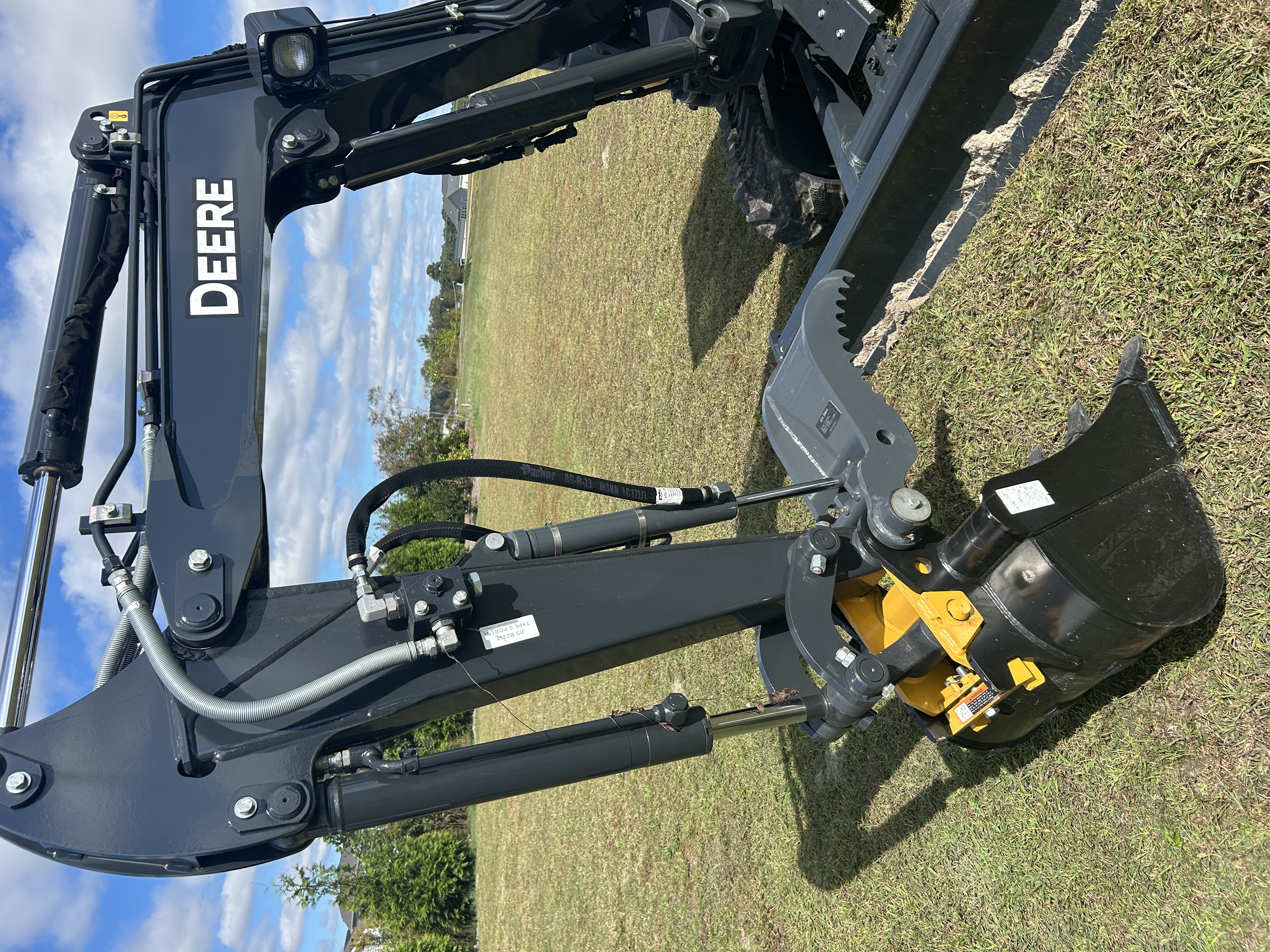 Used 2024 Deere 30P - NEW and loaded