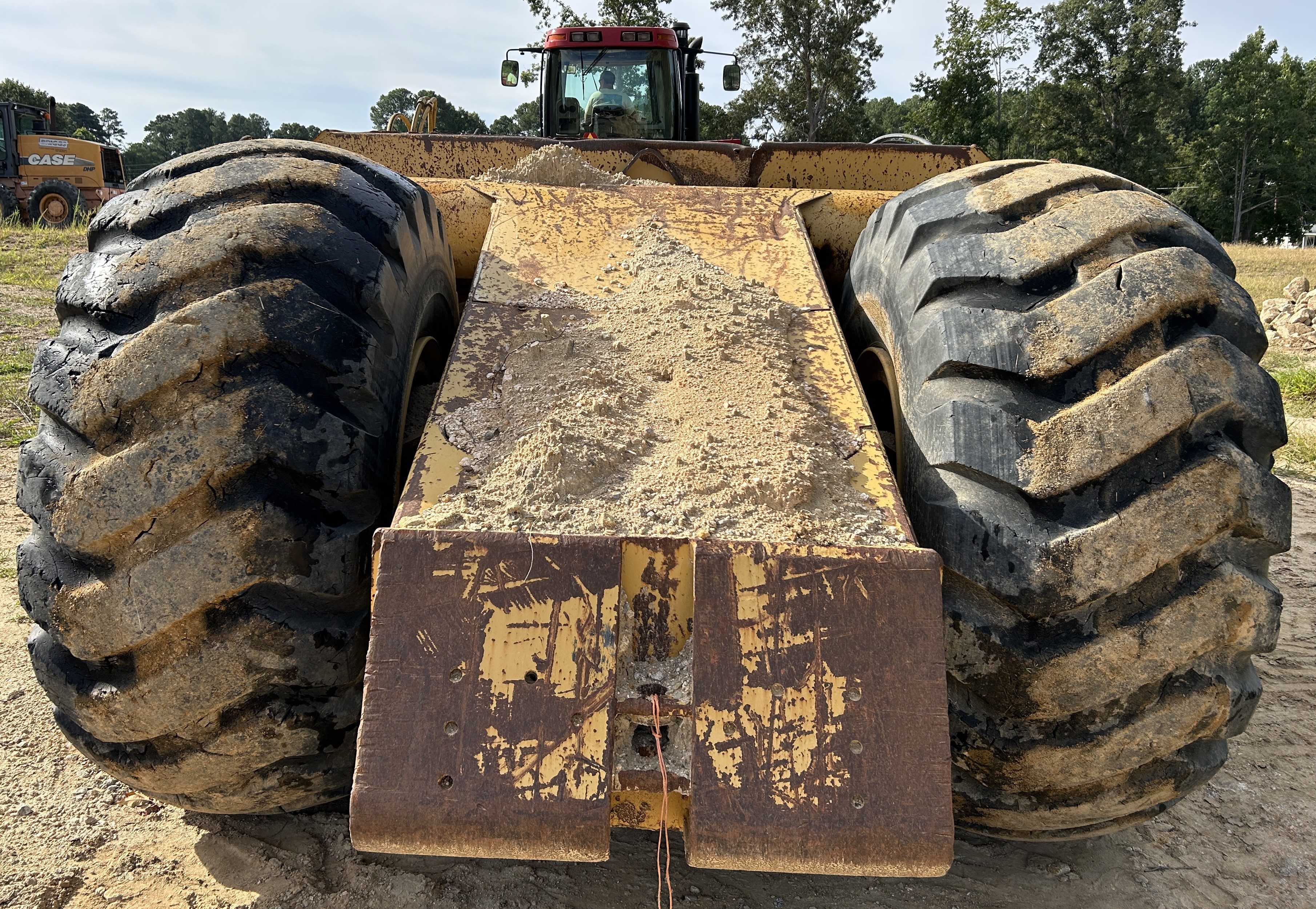 Used 2004 Case STX450 with 17 yard Noble Pull pan