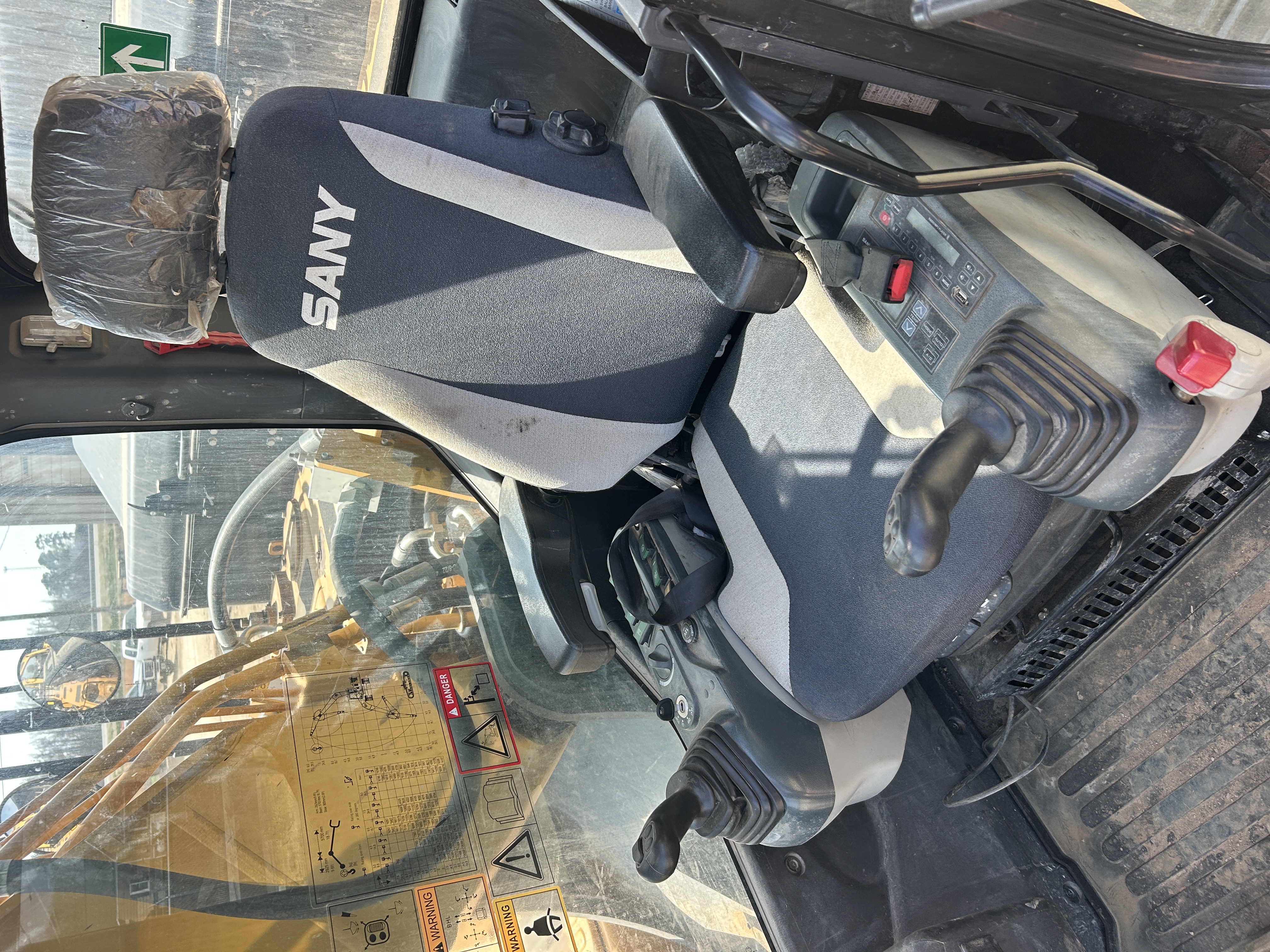 Used 2023 Sany SY225C LC