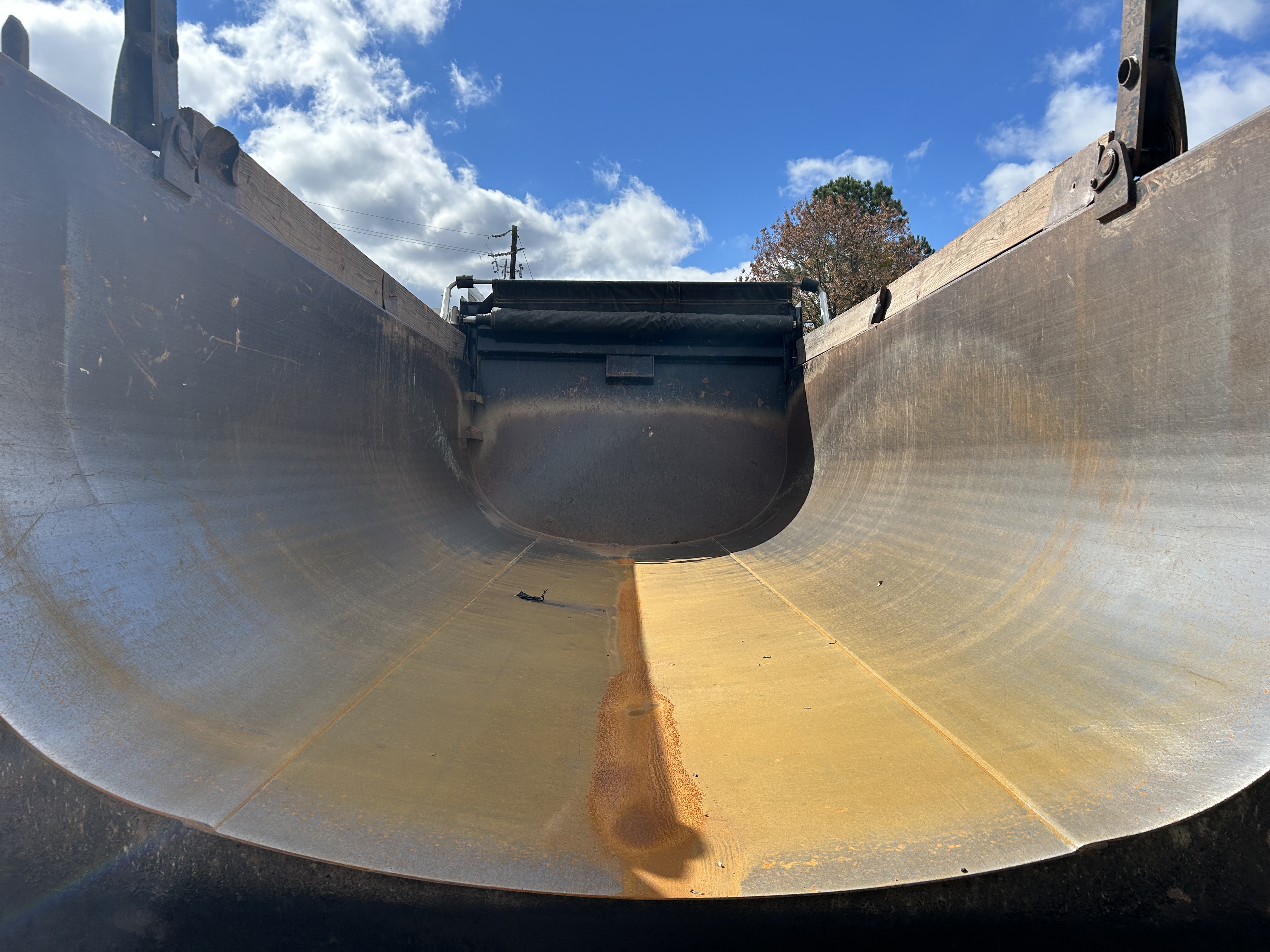 Used 2016 Kenworth T880 Quad Axle Dump Truck - Automatic