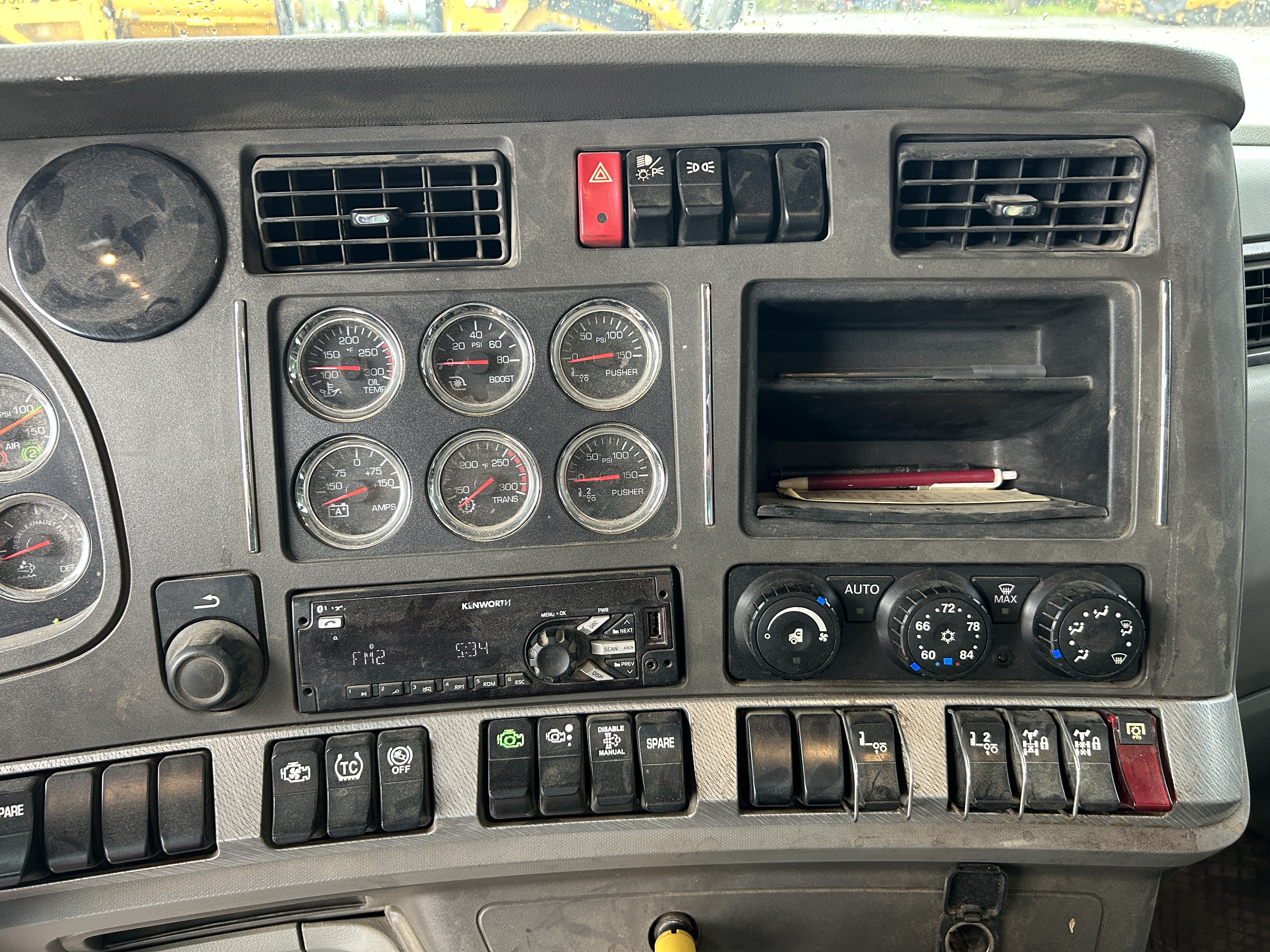Used 2017 Kenworth T880 Quad Axle Dump Truck