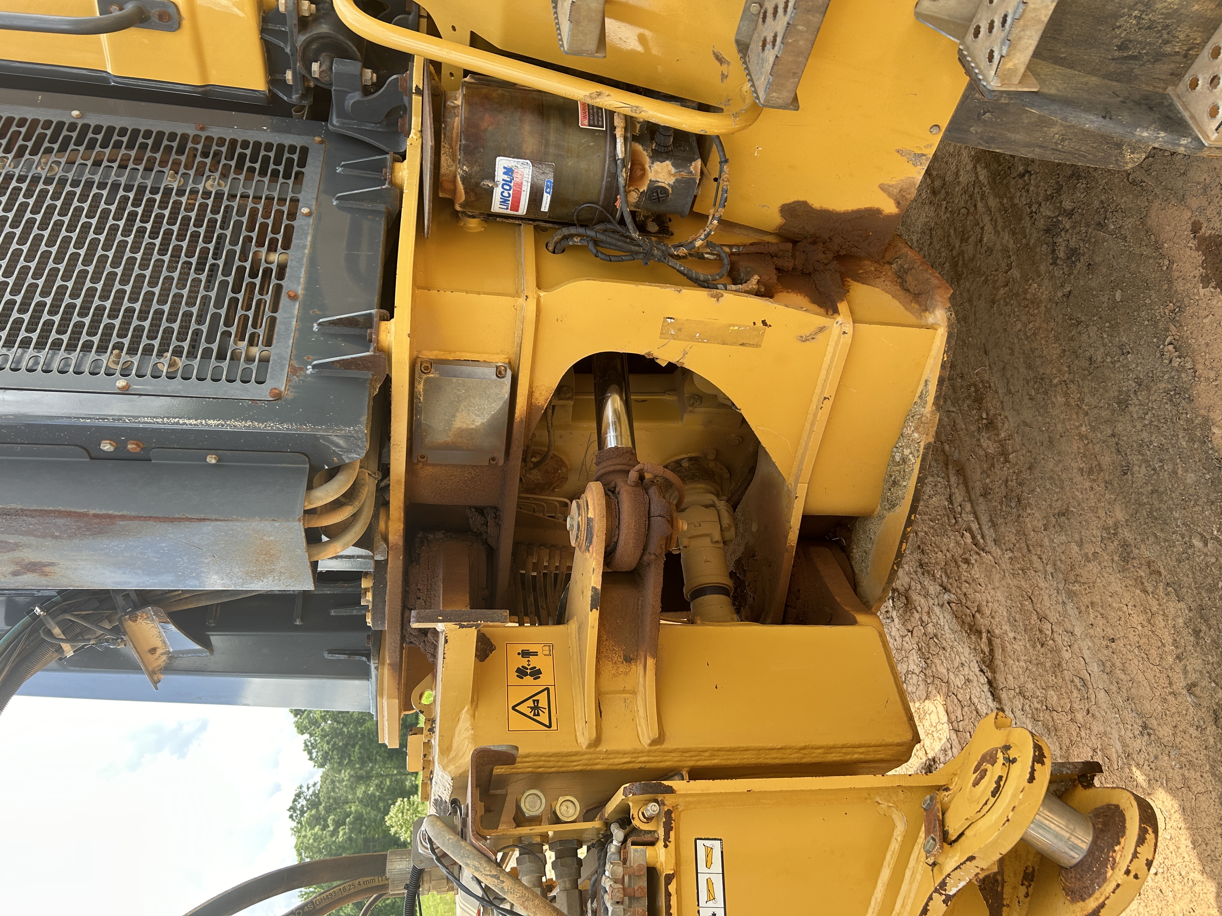 Used 2015 Bell B40D with 2016 K-Tech 1233 ADT Scraper