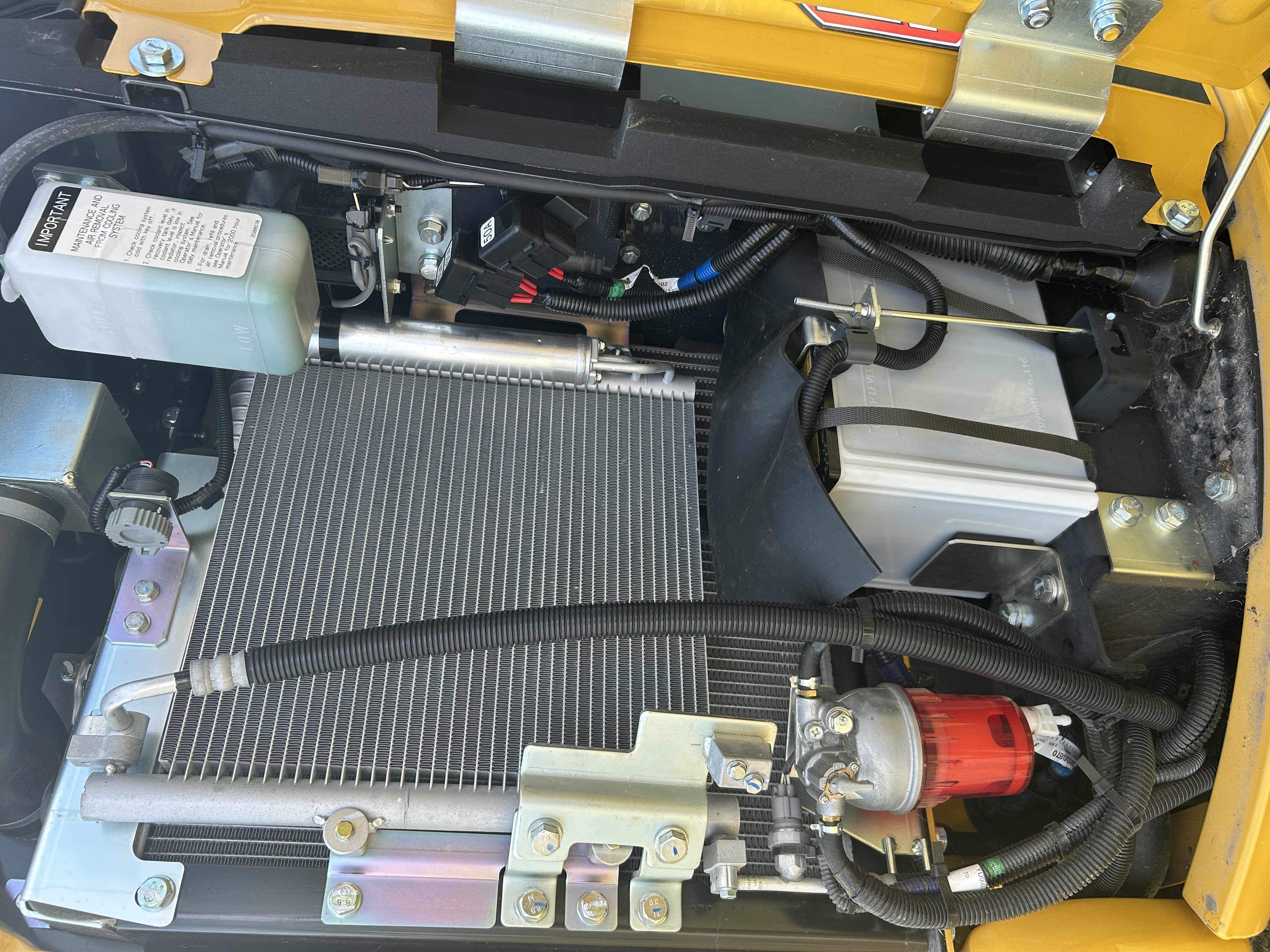 Used 2024 Deere 30P - NEW and loaded