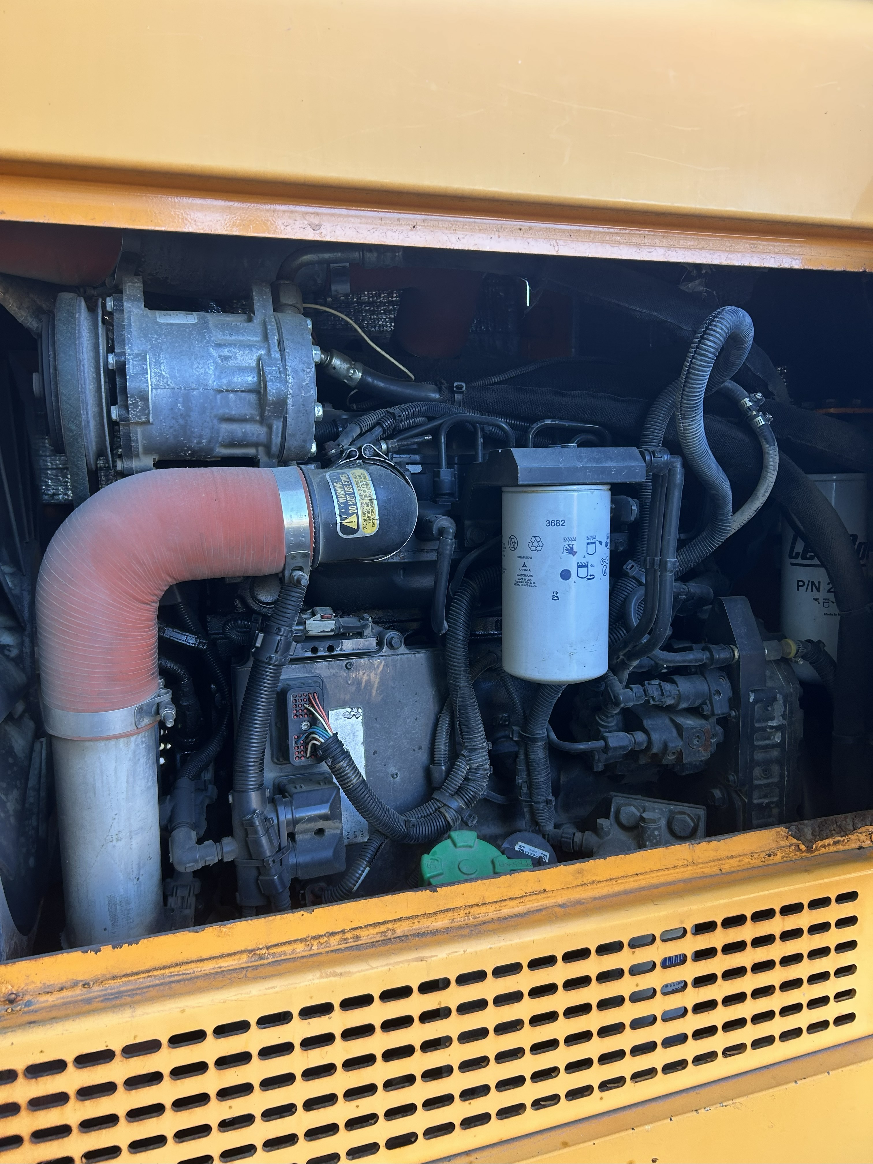 Used 2017 Leeboy 685C with only 1362