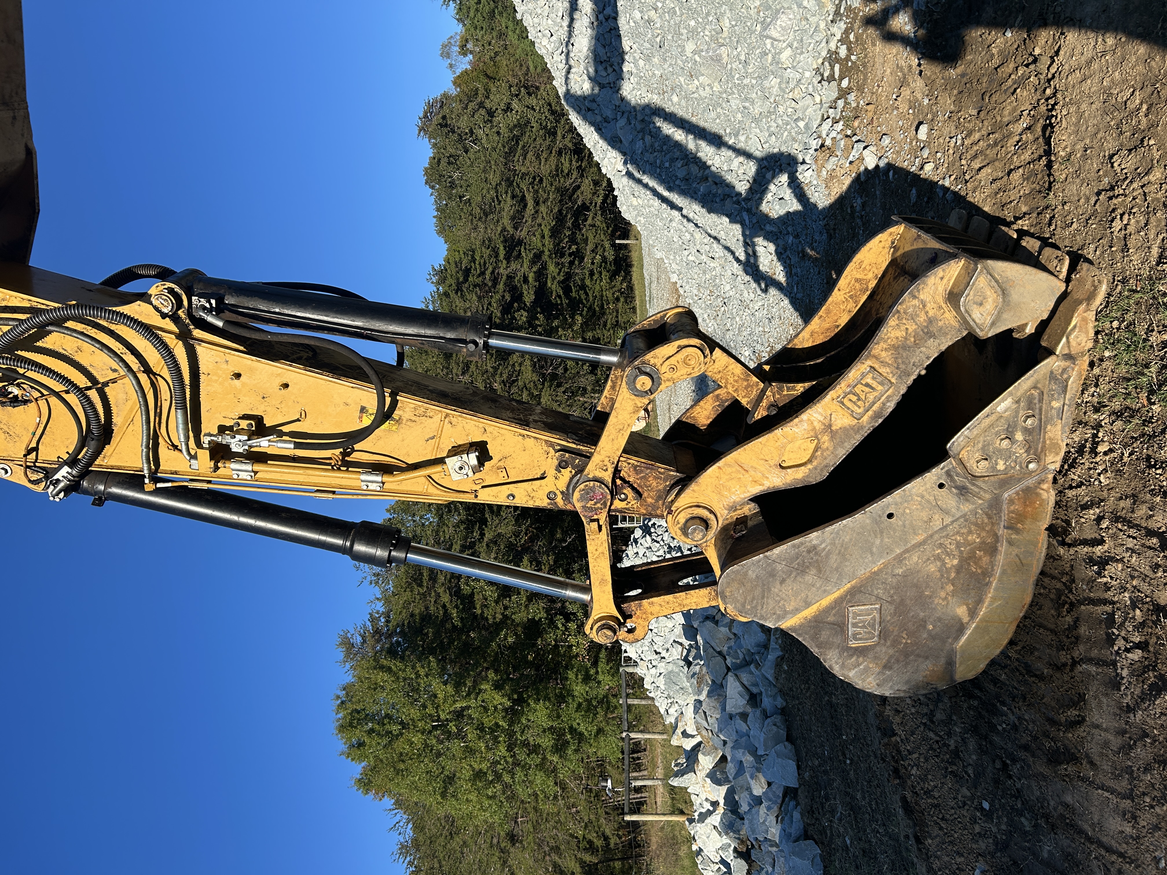 Used 2023 Caterpillar 323 with Progressive Link Hydraulic Thumb, New undercarriage, Grade 3D Ready