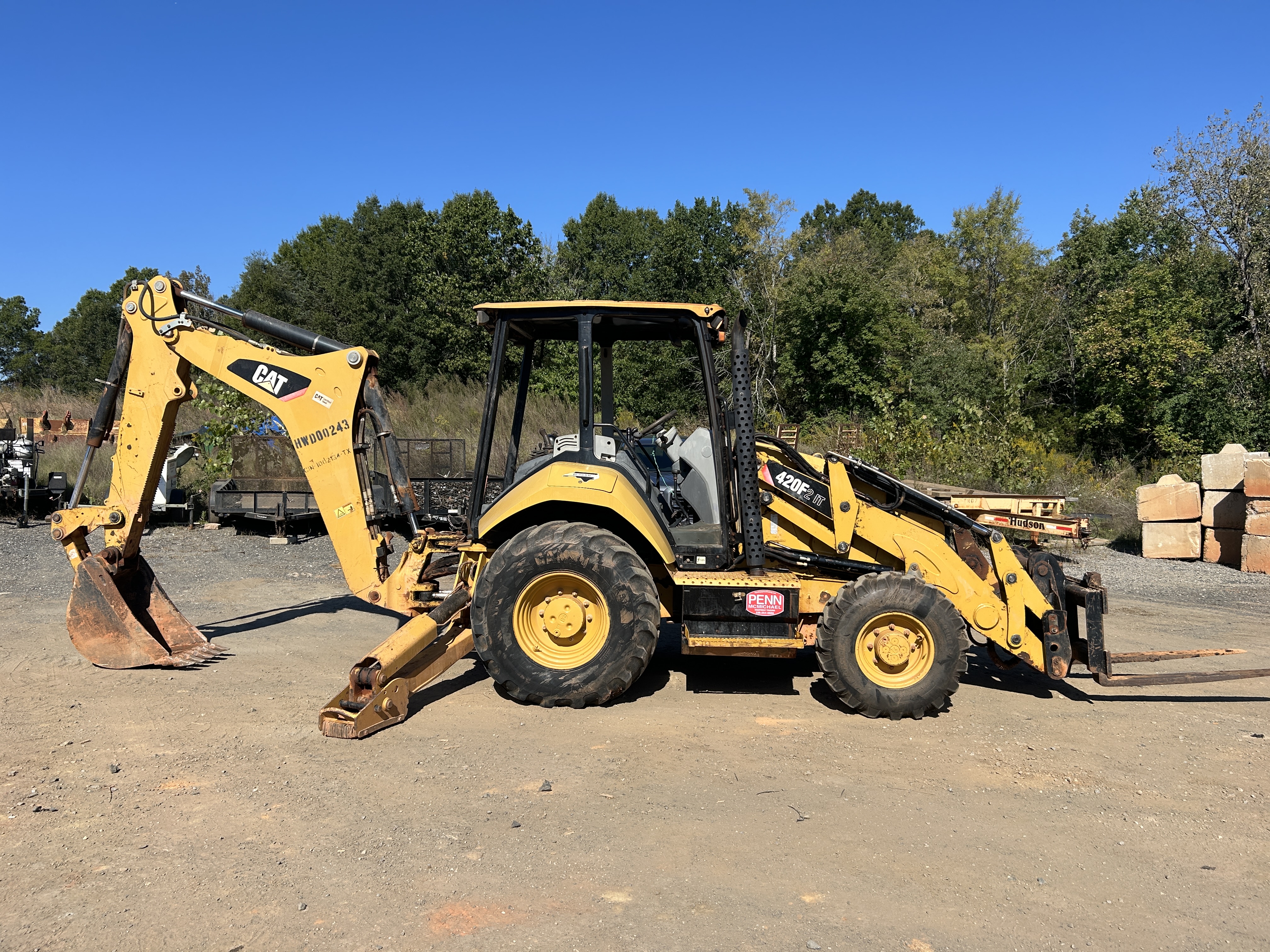 Used 2015 Caterpillar 420F2 IT