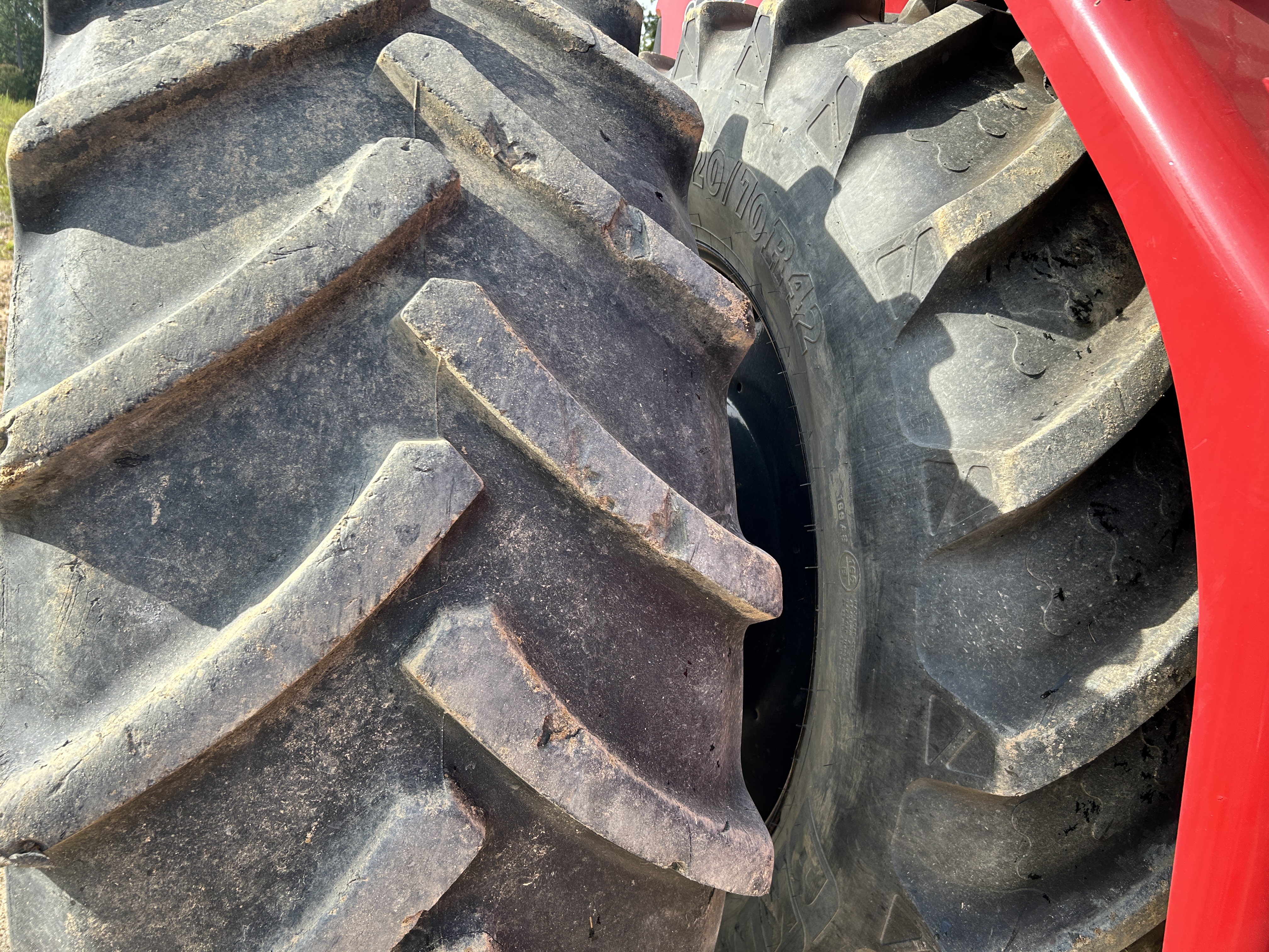 Used 2004 Case STX450 with 17 yard Noble Pull pan