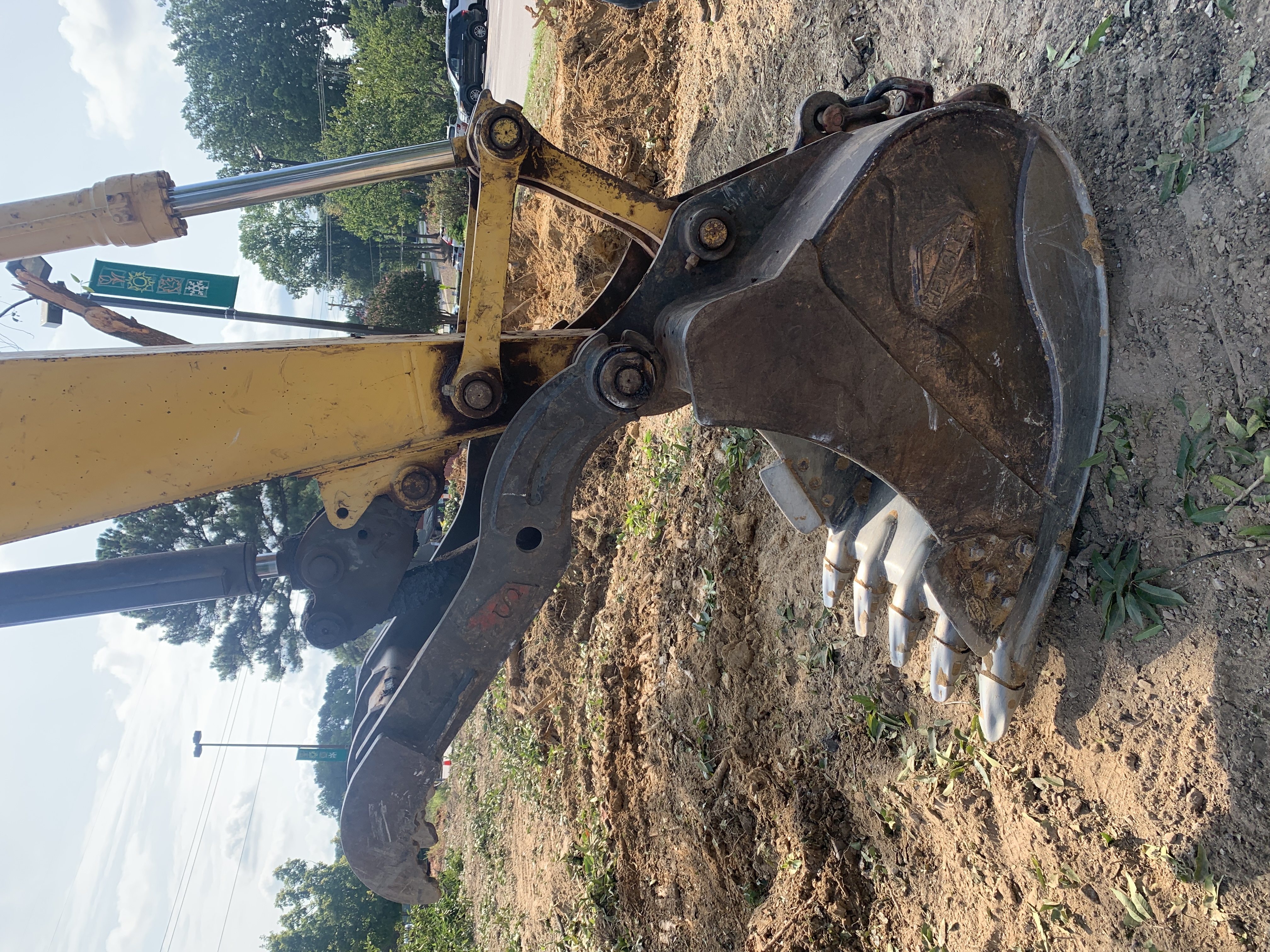 Used 2017 Komatsu PC170LC-11