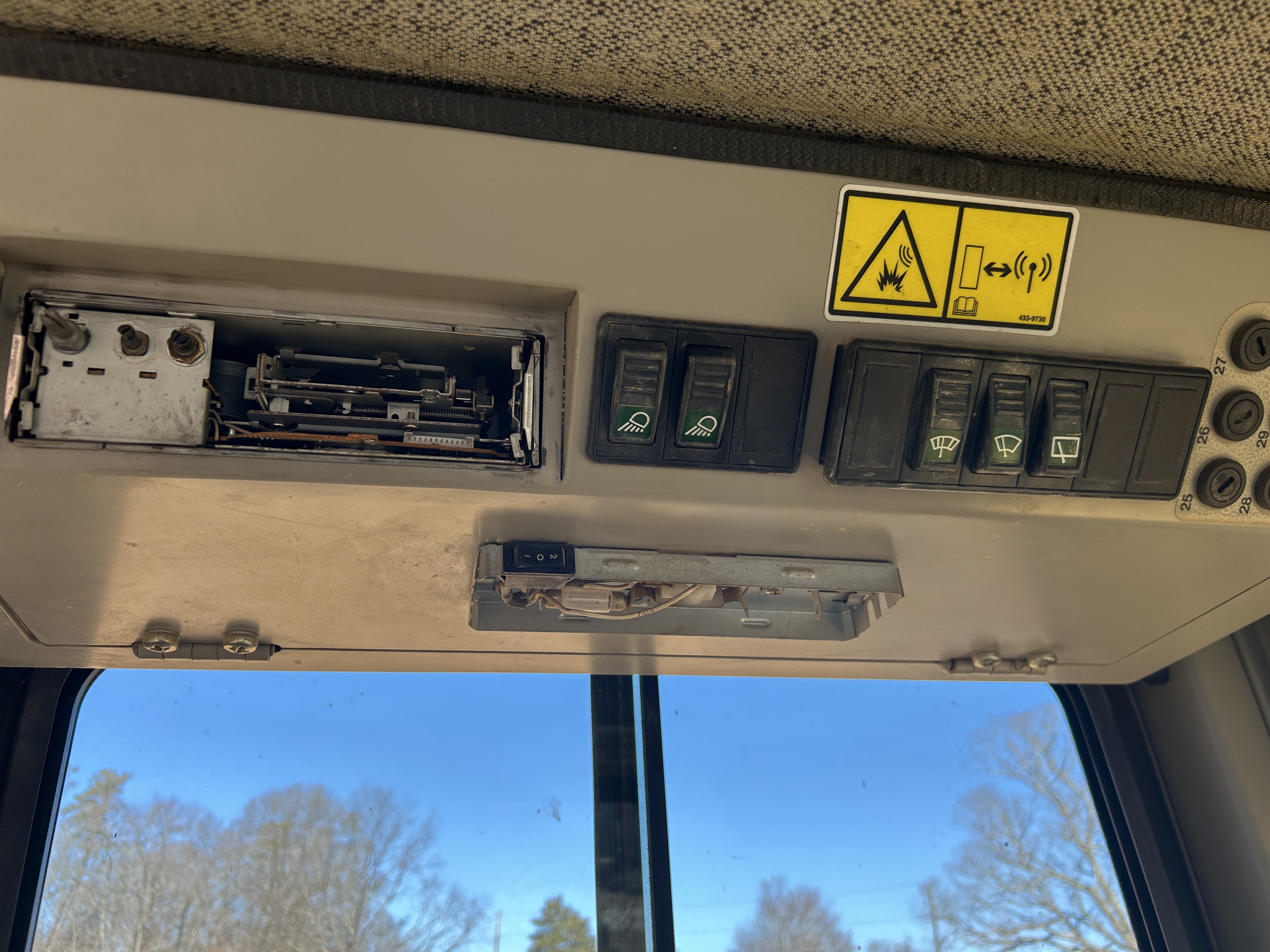 Used 2005 Deere 655C II