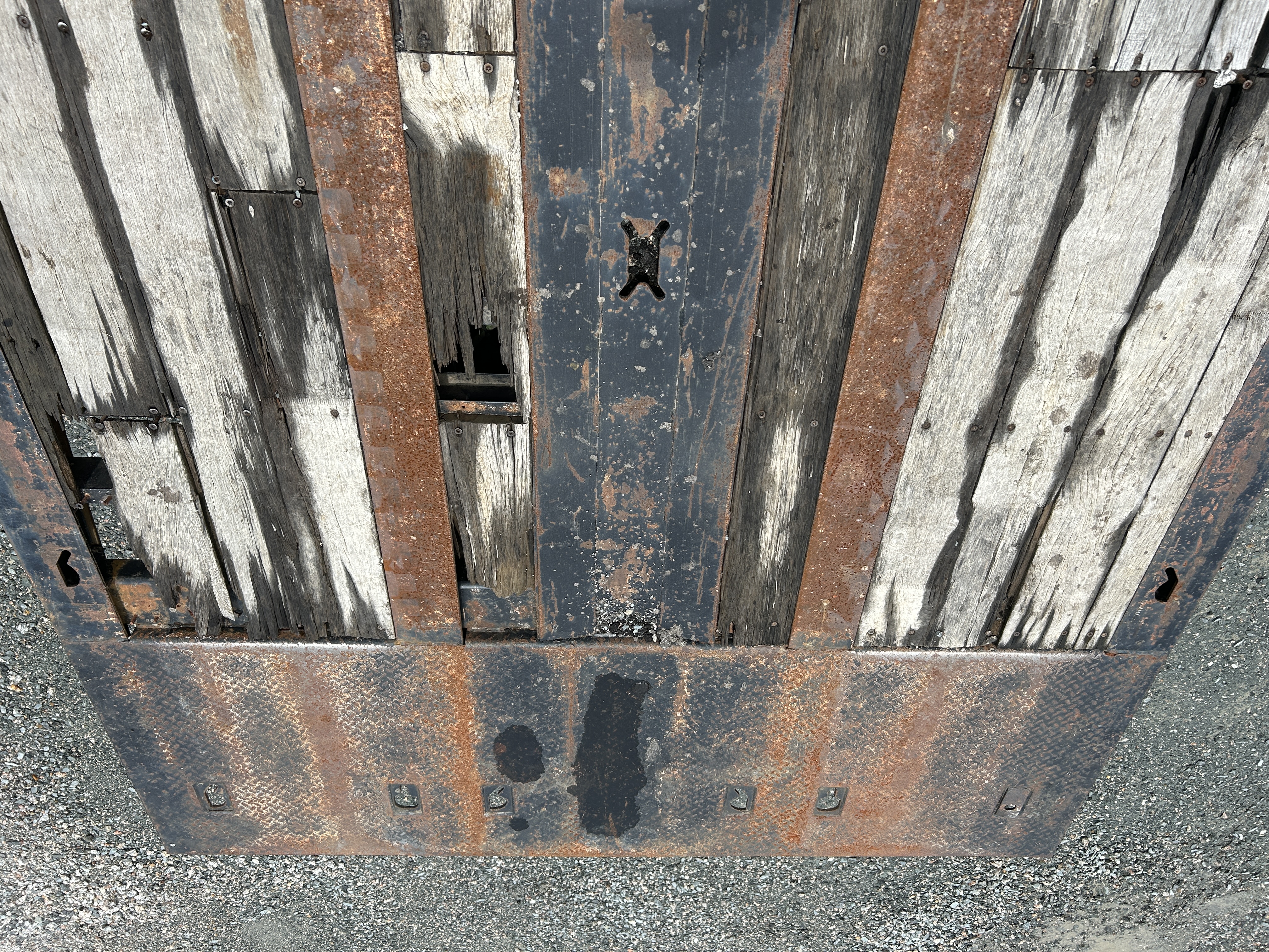 Used 2005 Kalyn Siebert   35 Ton Sliding Tilt deck