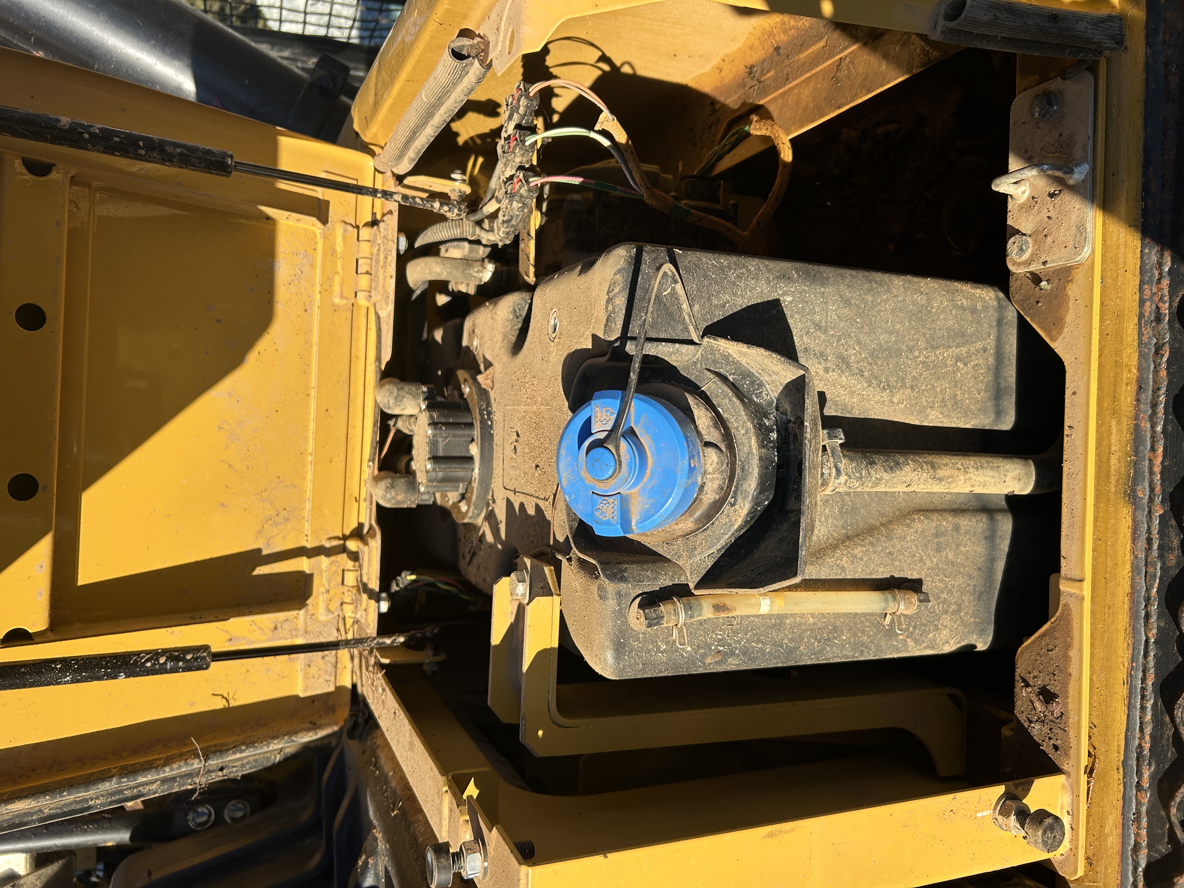 Used 2023 Caterpillar 323 with Progressive Link Hydraulic Thumb, New undercarriage, Grade 3D Ready