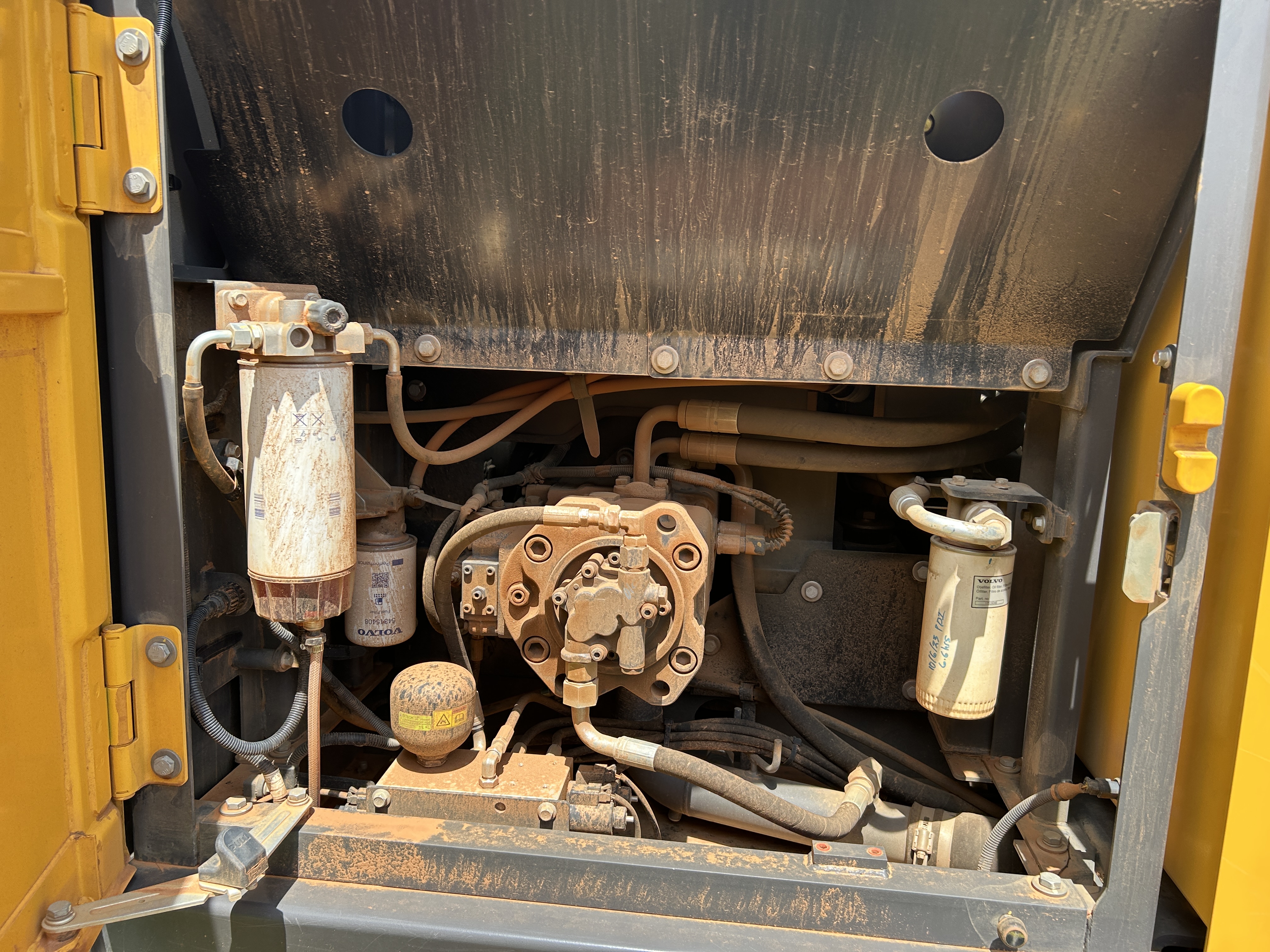 Used 2023 Volvo EC200EL - Loaded like new